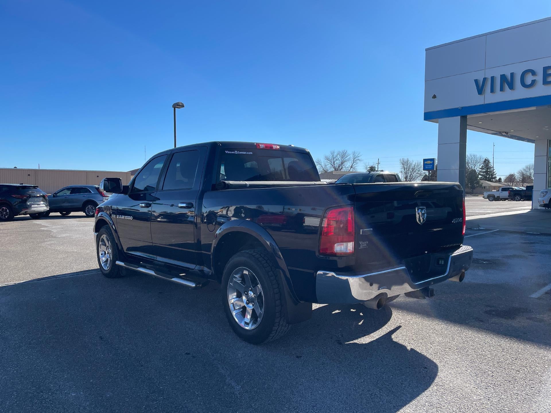 2012 RAM 1500 4WD Crew Cab 5.7 Ft Box Laramie