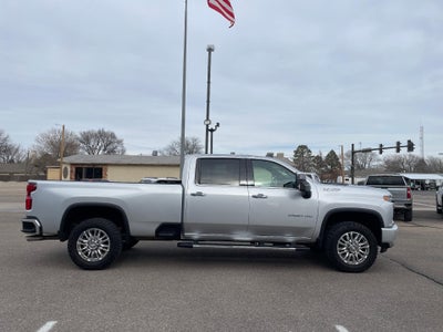 2020 Chevrolet Silverado 2500 HD Crew Cab Long Box 4-Wheel Drive High Country