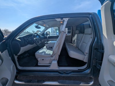 2008 Chevrolet Silverado 1500 4WD Extended Cab Standard Box Work Truck