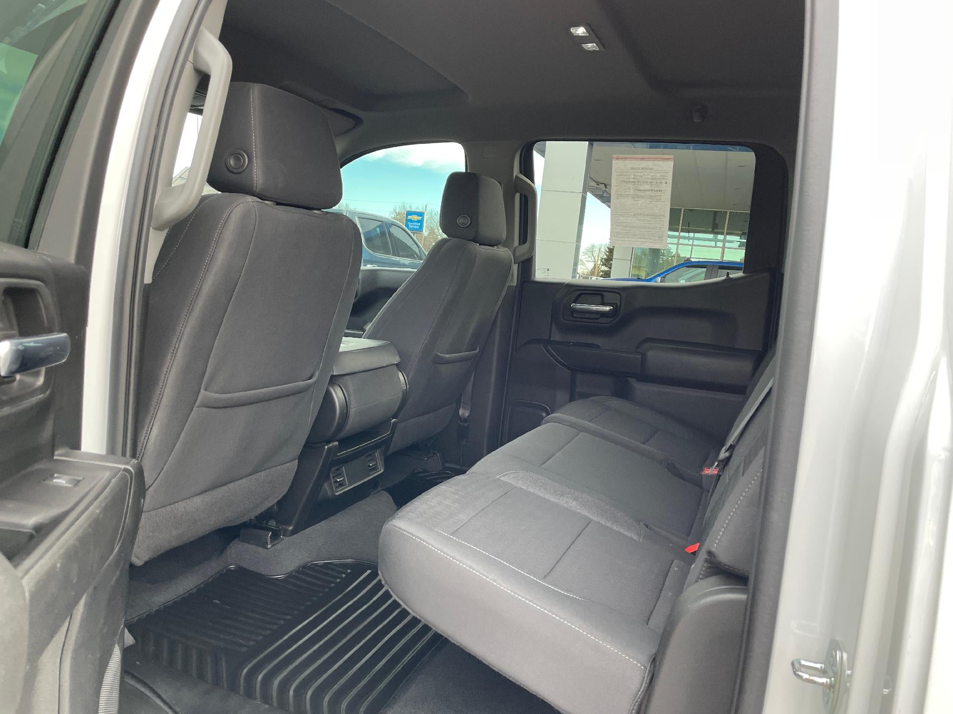 2022 Chevrolet Silverado 1500 Crew Cab Short Box 2-Wheel Drive Custom