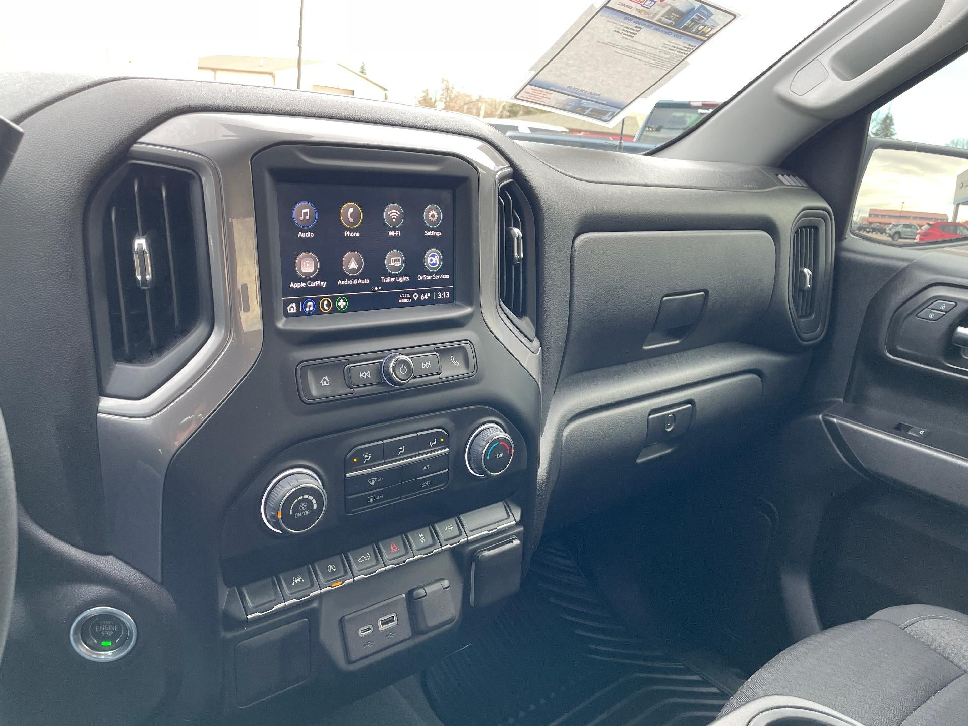 2022 Chevrolet Silverado 1500 Crew Cab Short Box 2-Wheel Drive Custom