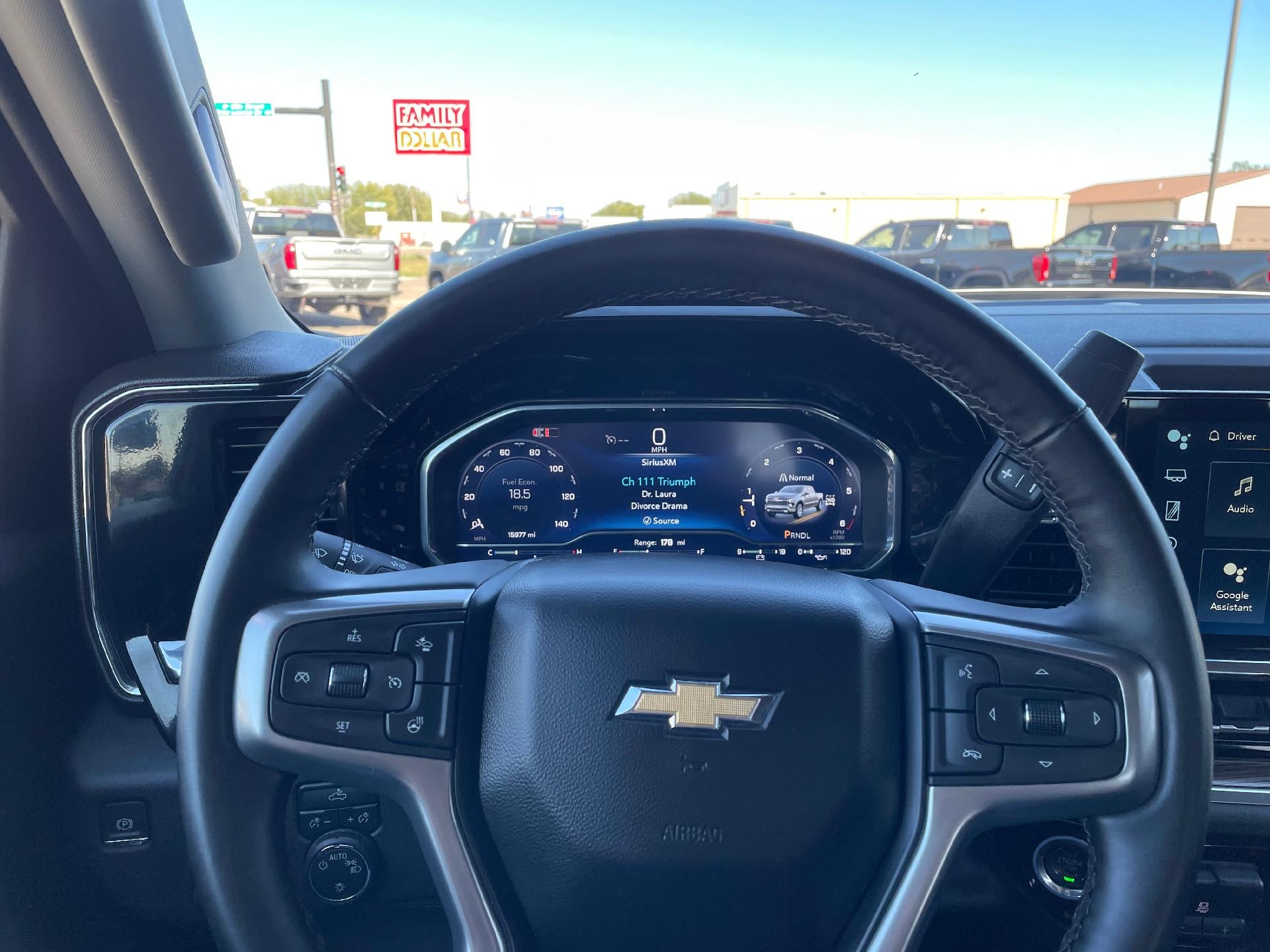 2025 Chevrolet Silverado 1500 Crew Cab Short Box 4-Wheel Drive LT 1LT