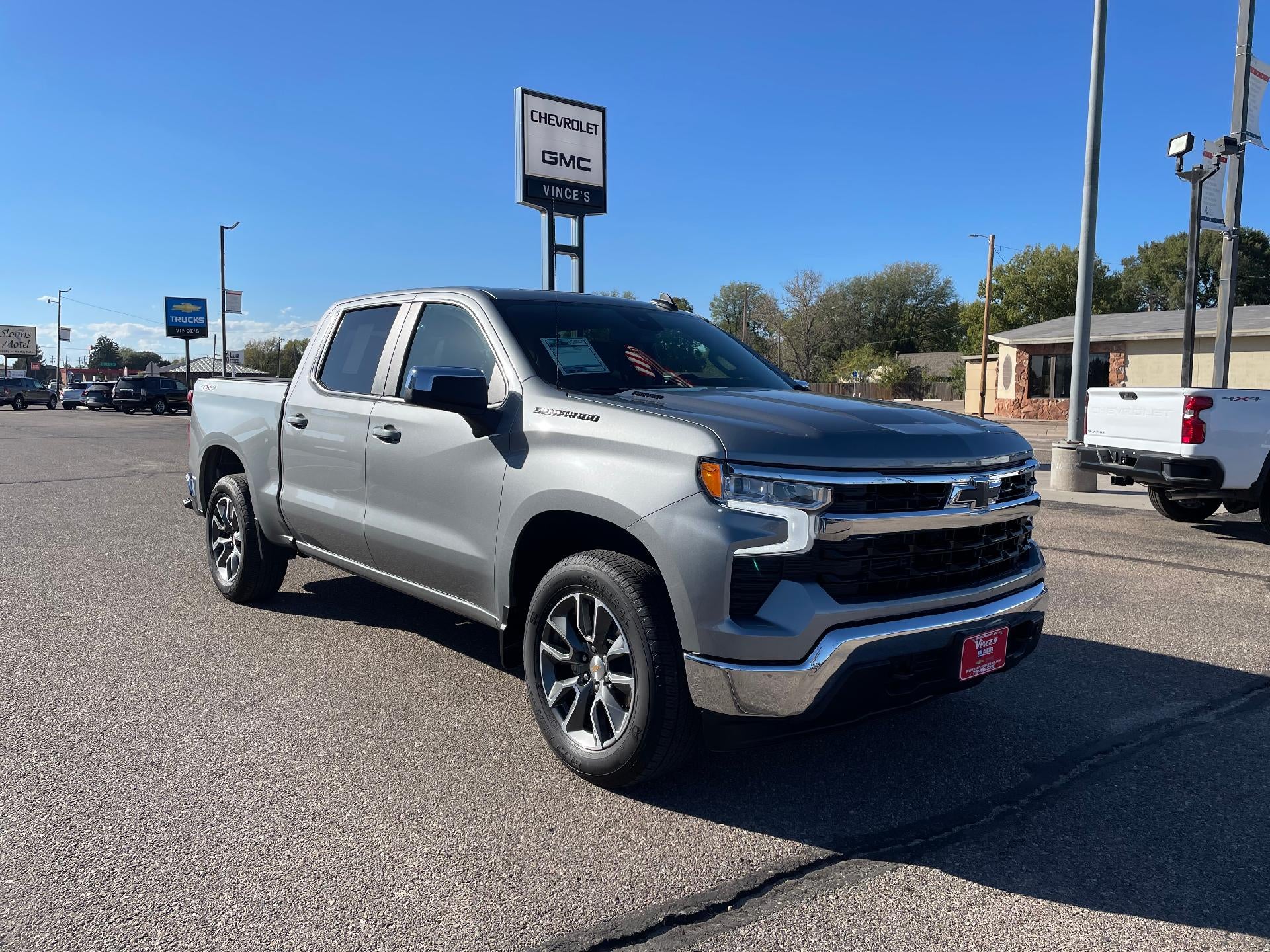 2025 Chevrolet Silverado 1500 Crew Cab Short Box 4-Wheel Drive LT 1LT