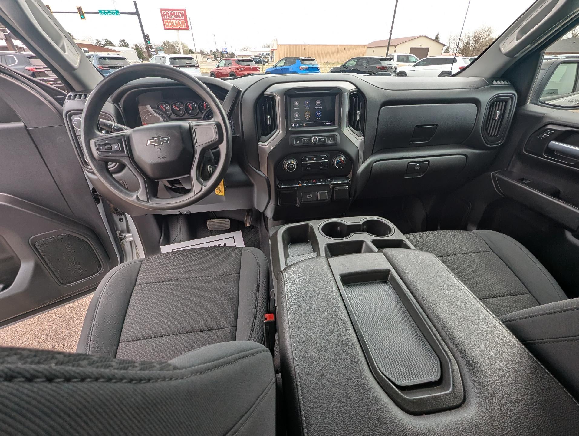 2020 Chevrolet Silverado 1500 Crew Cab Short Box 4-Wheel Drive Custom