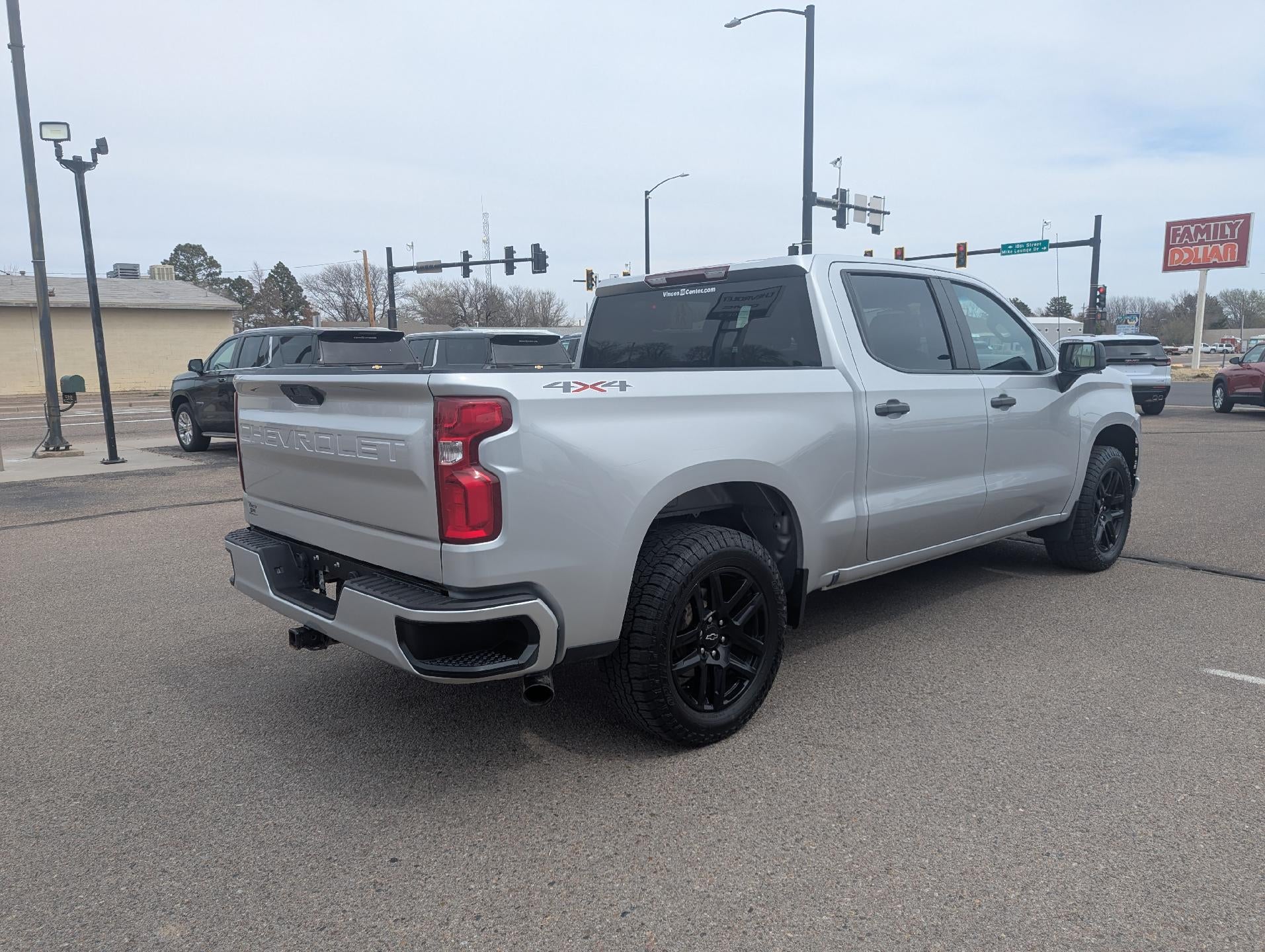 2020 Chevrolet Silverado 1500 Crew Cab Short Box 4-Wheel Drive Custom