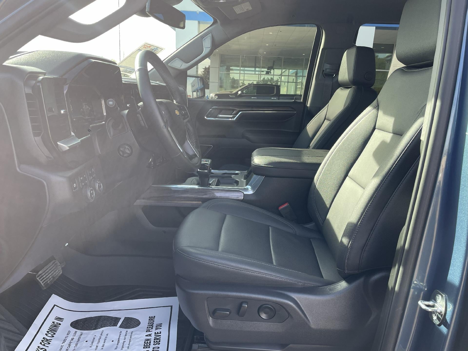 2024 Chevrolet Silverado 1500 Crew Cab Short Box 4-Wheel Drive LTZ