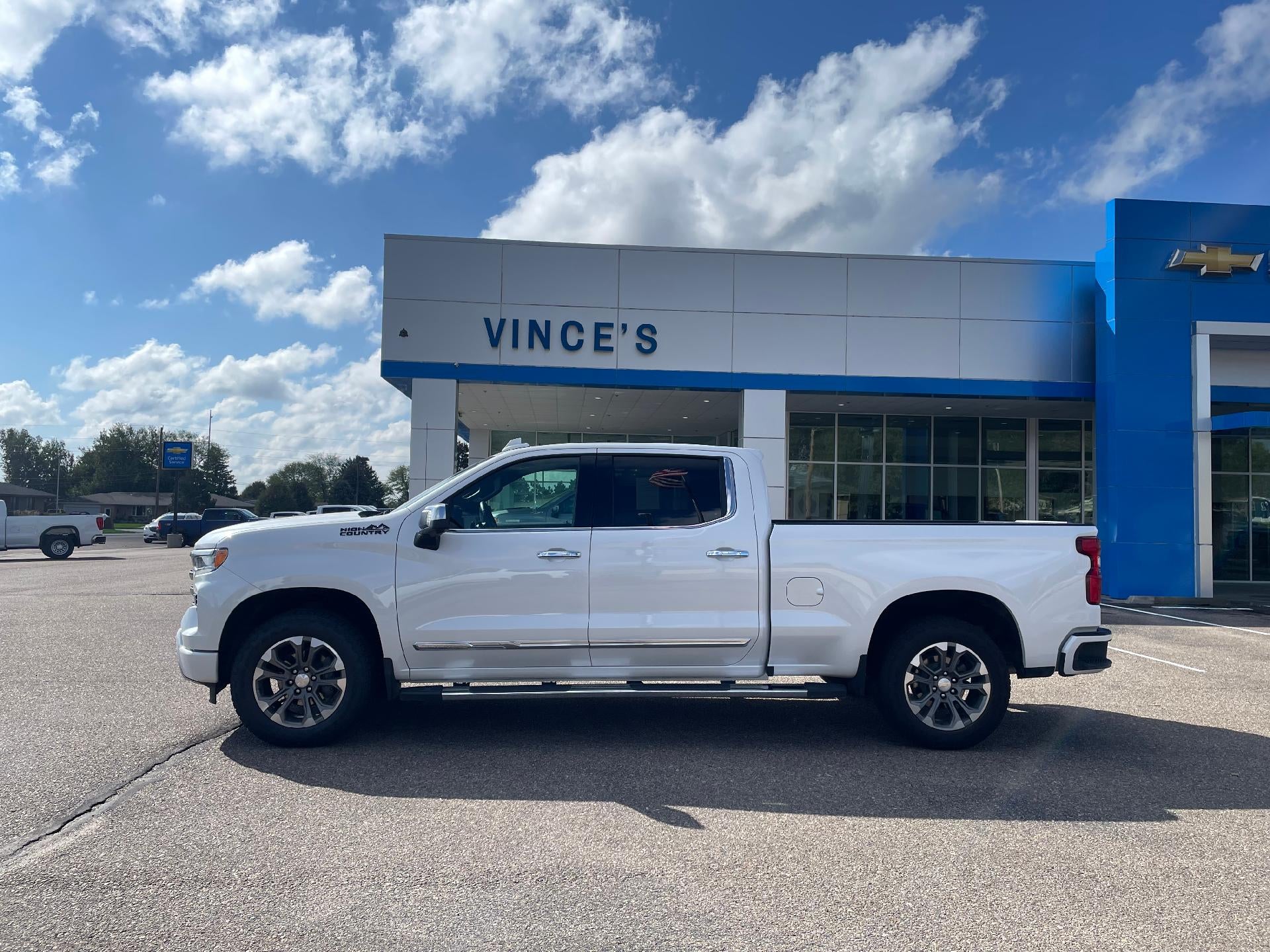 2023 Chevrolet Silverado 1500 Crew Cab Standard Box 4-Wheel Drive High Country