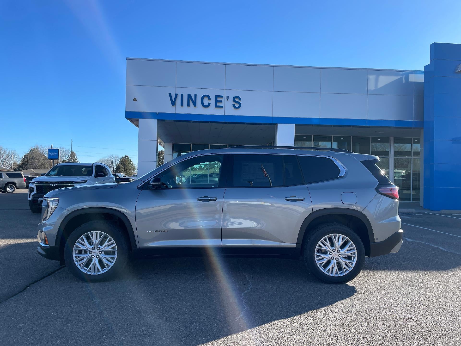 2026 GMC Acadia Elevation