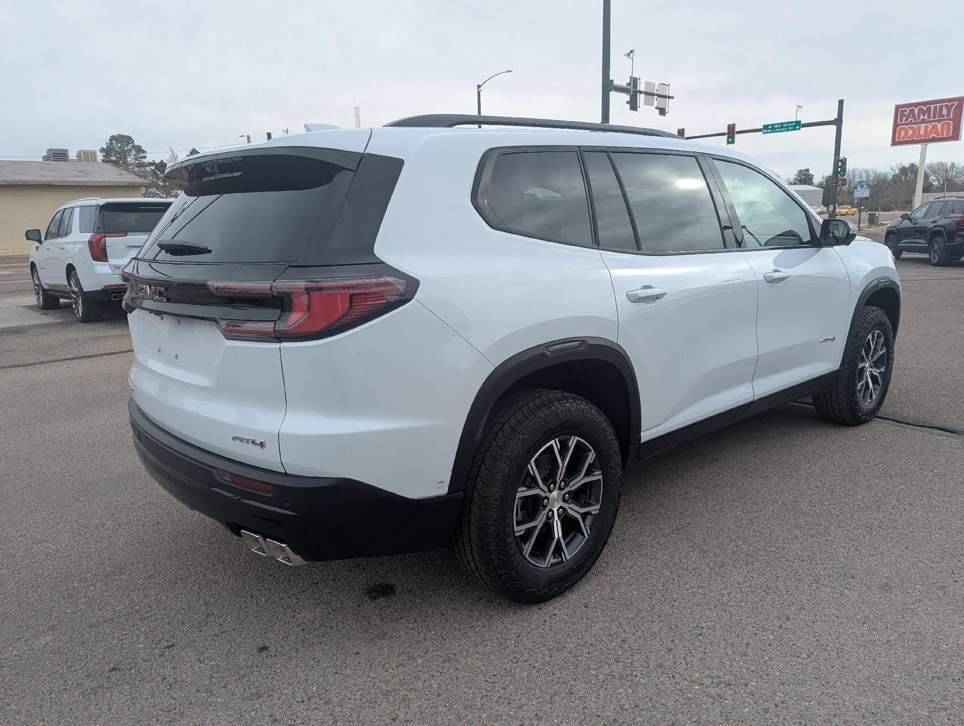2026 GMC Acadia AT4
