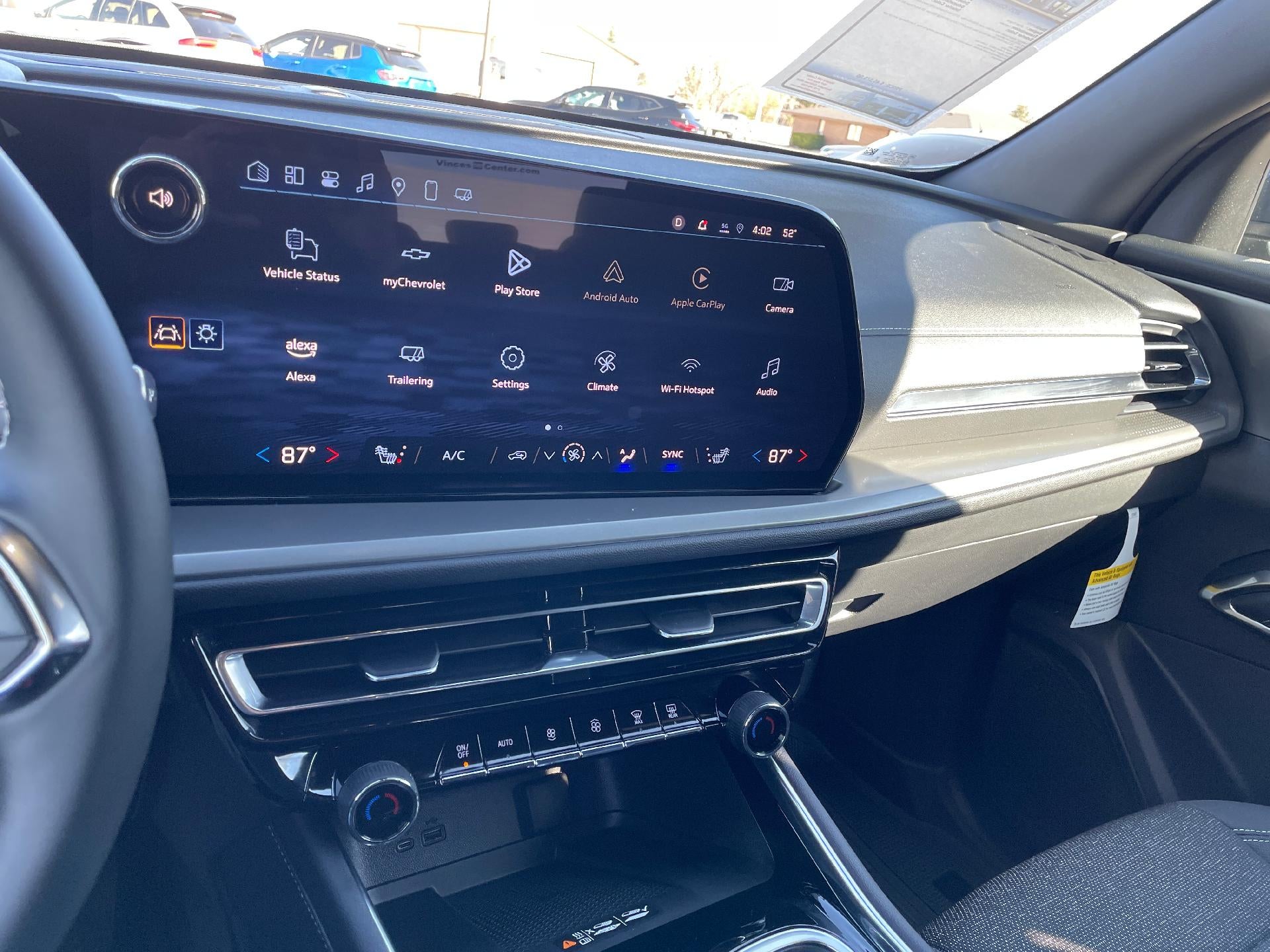 2025 Chevrolet Traverse LT w/2LT