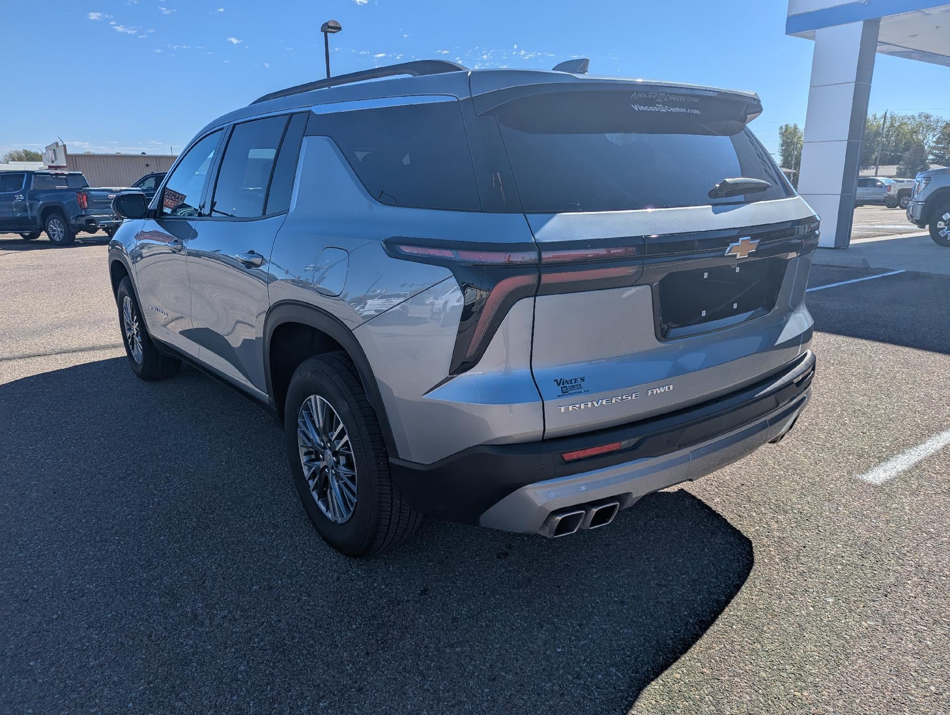 2025 Chevrolet Traverse LT w/2LT
