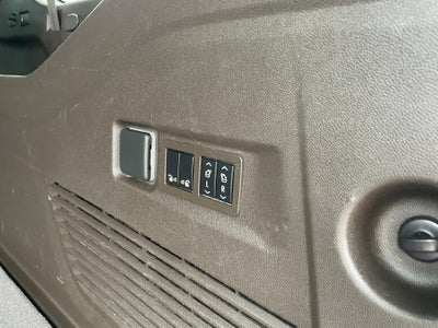 2022 Chevrolet Suburban 4WD LT