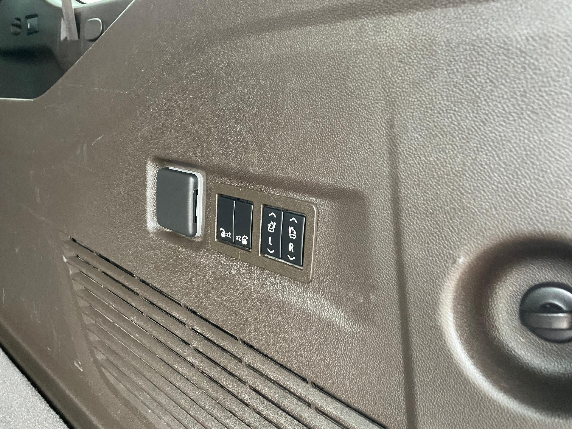 2022 Chevrolet Suburban 4WD LT