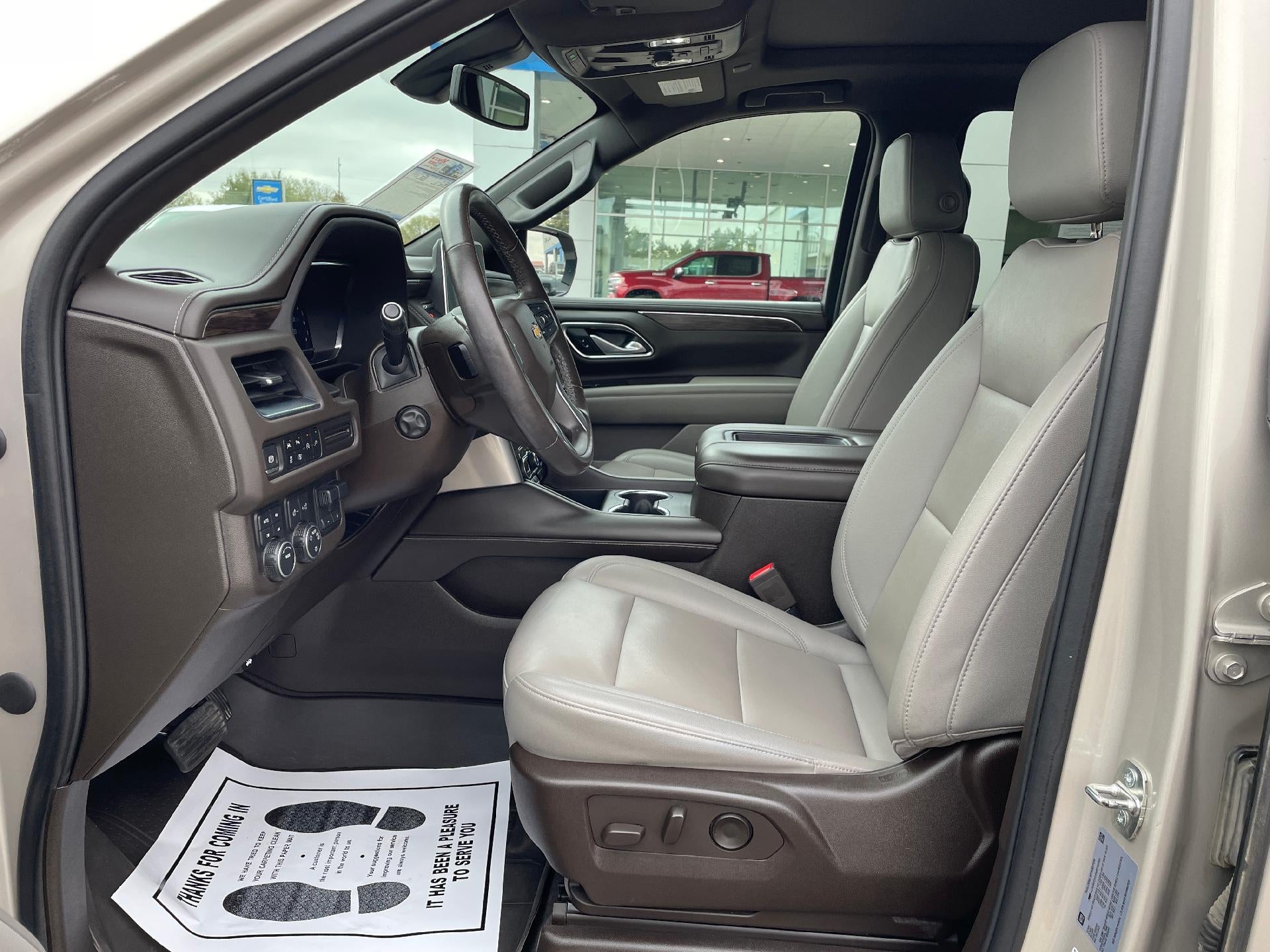2022 Chevrolet Suburban 4WD LT
