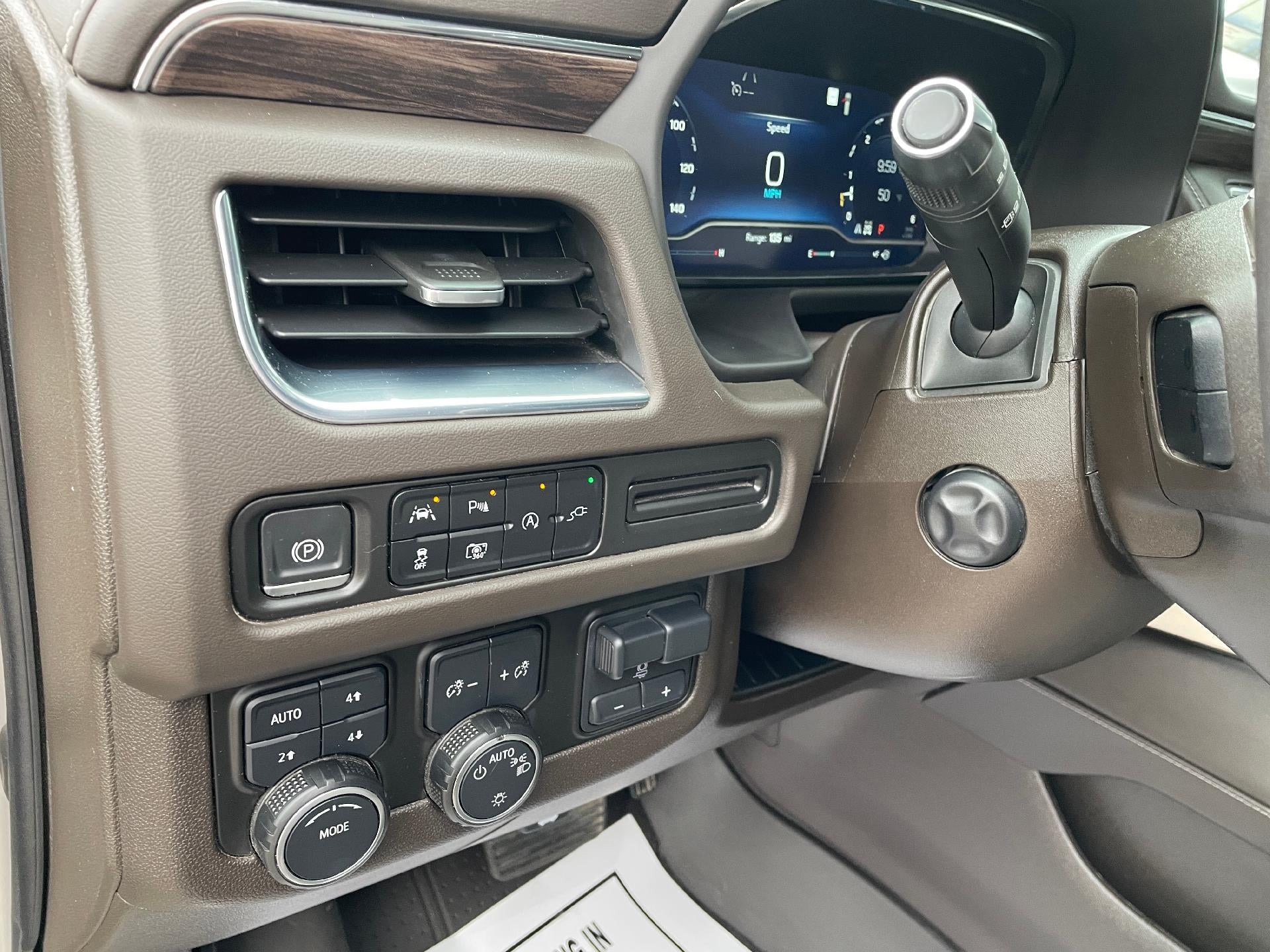 2022 Chevrolet Suburban 4WD LT