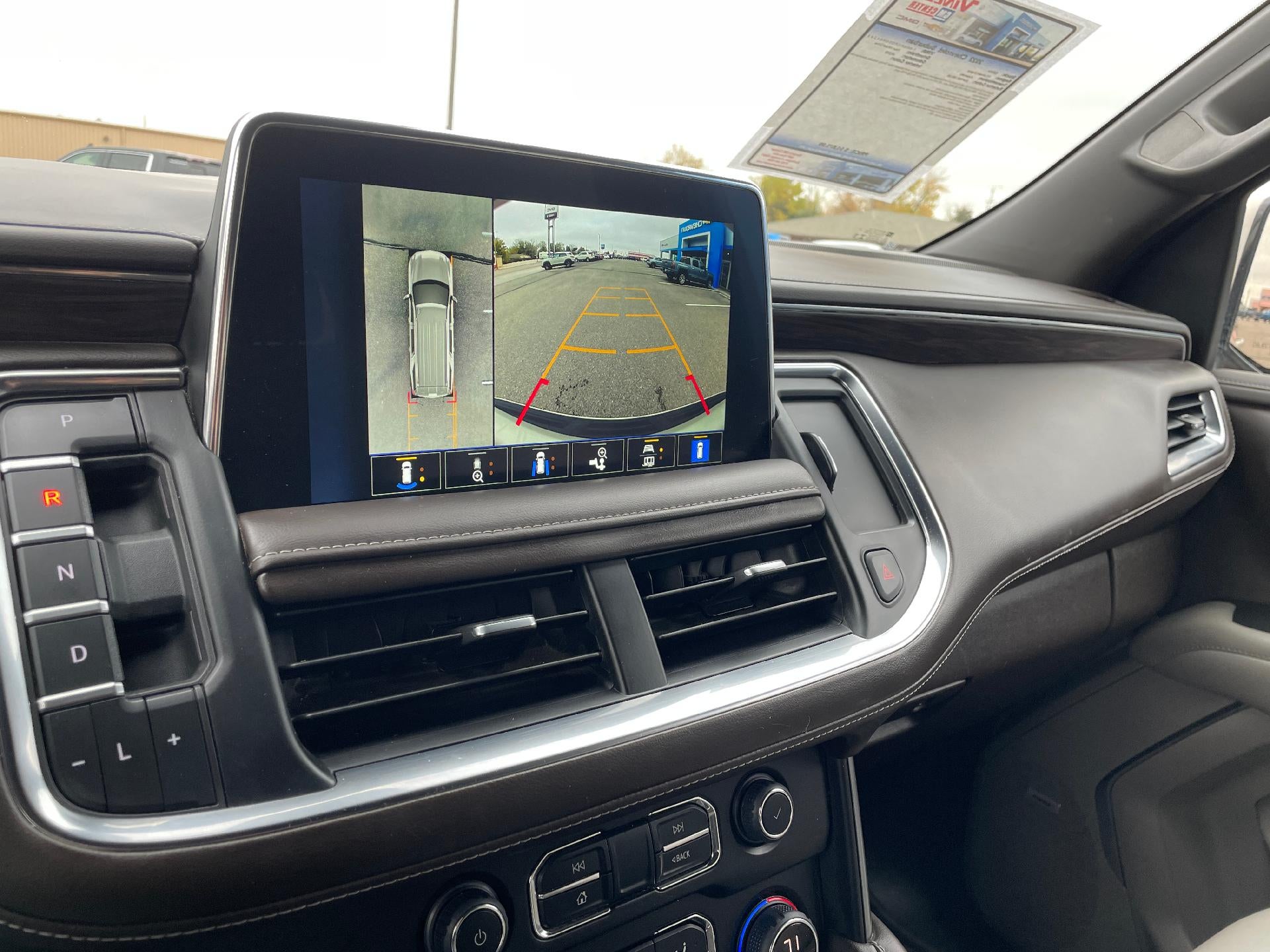 2022 Chevrolet Suburban 4WD LT