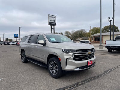 2022 Chevrolet Suburban 4WD LT