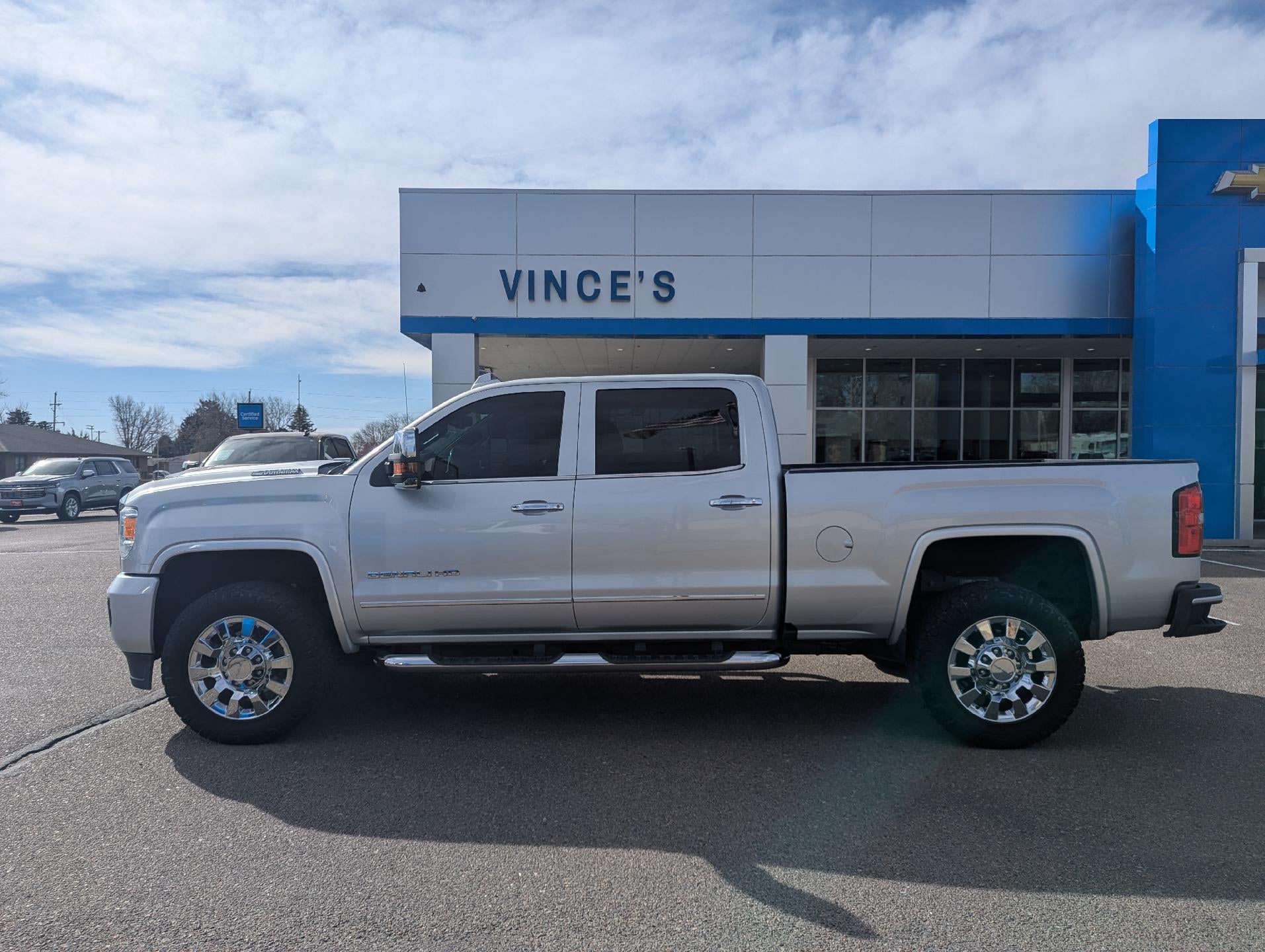 2019 GMC Sierra 2500 HD Crew Cab Standard Box 4-Wheel Drive Denali