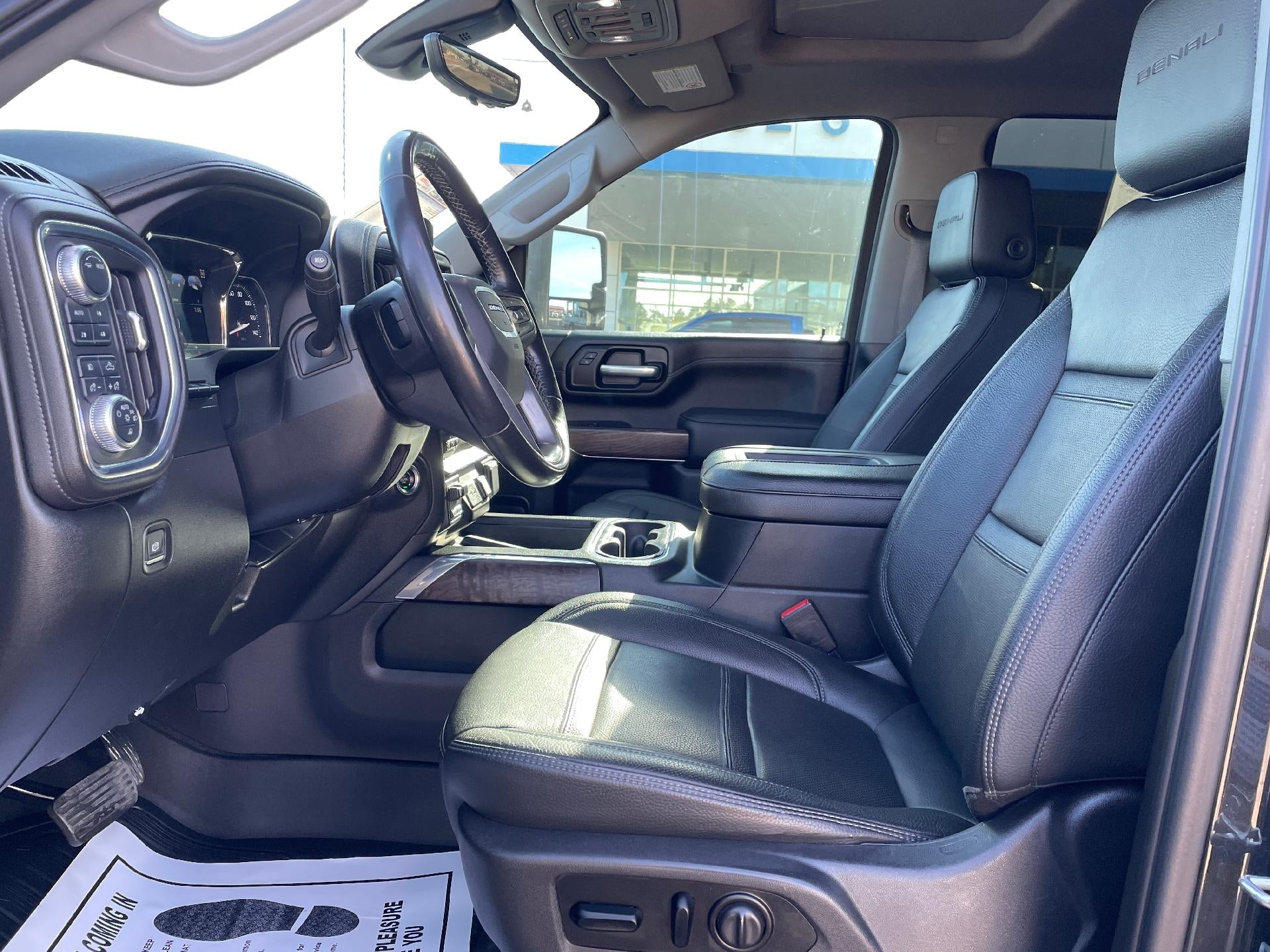 2020 GMC Sierra 2500 HD Crew Cab Standard Box 4-Wheel Drive Denali