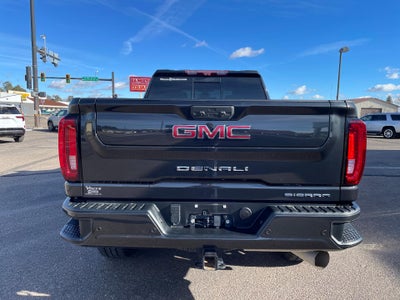 2020 GMC Sierra 2500 HD Crew Cab Standard Box 4-Wheel Drive Denali