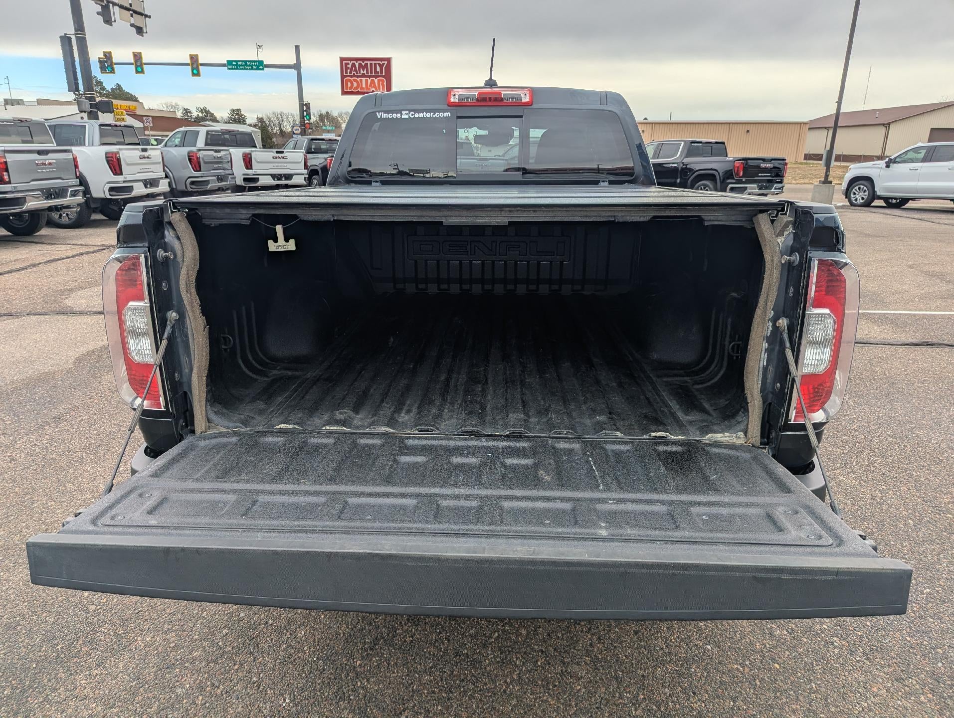 2020 GMC Canyon Crew Cab Long Box 4-Wheel Drive Denali