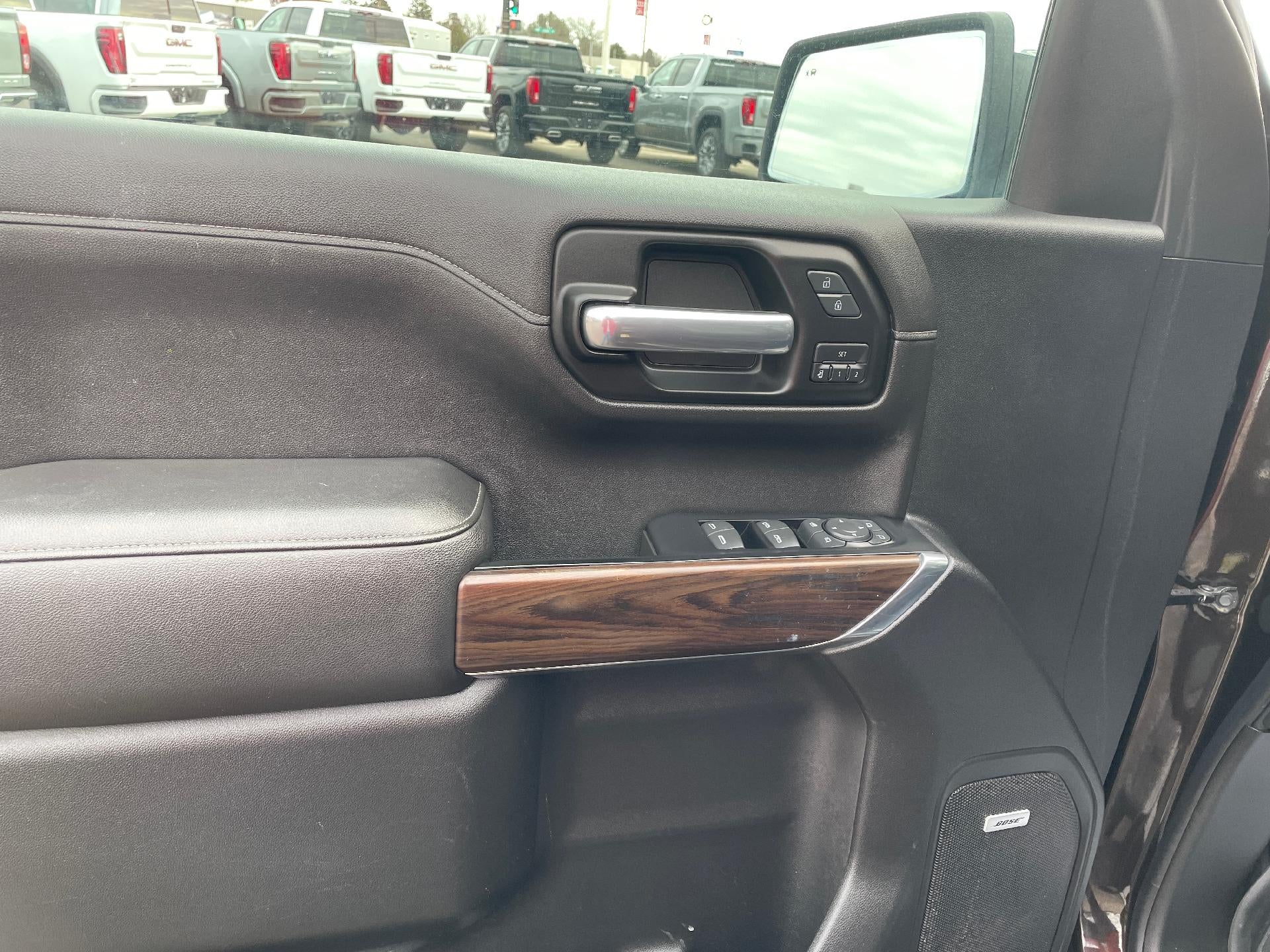 2019 GMC Sierra 1500 Crew Cab Short Box 4-Wheel Drive SLT