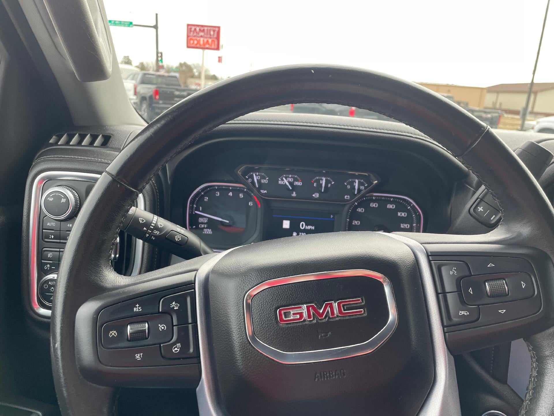 2019 GMC Sierra 1500 Crew Cab Short Box 4-Wheel Drive SLT