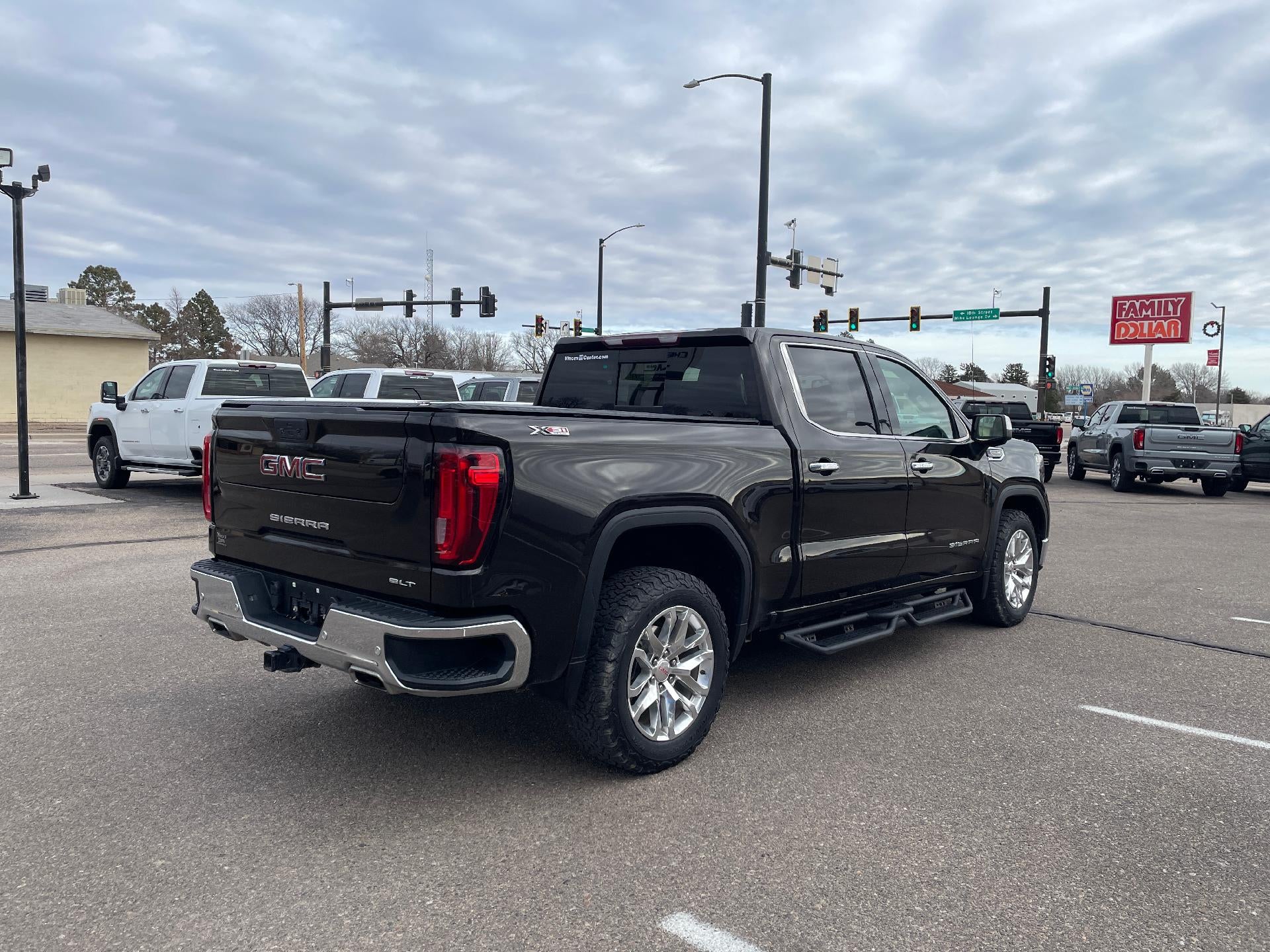 2019 GMC Sierra 1500 Crew Cab Short Box 4-Wheel Drive SLT
