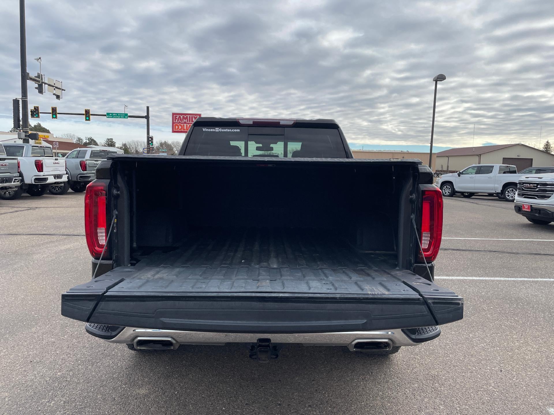 2019 GMC Sierra 1500 Crew Cab Short Box 4-Wheel Drive SLT