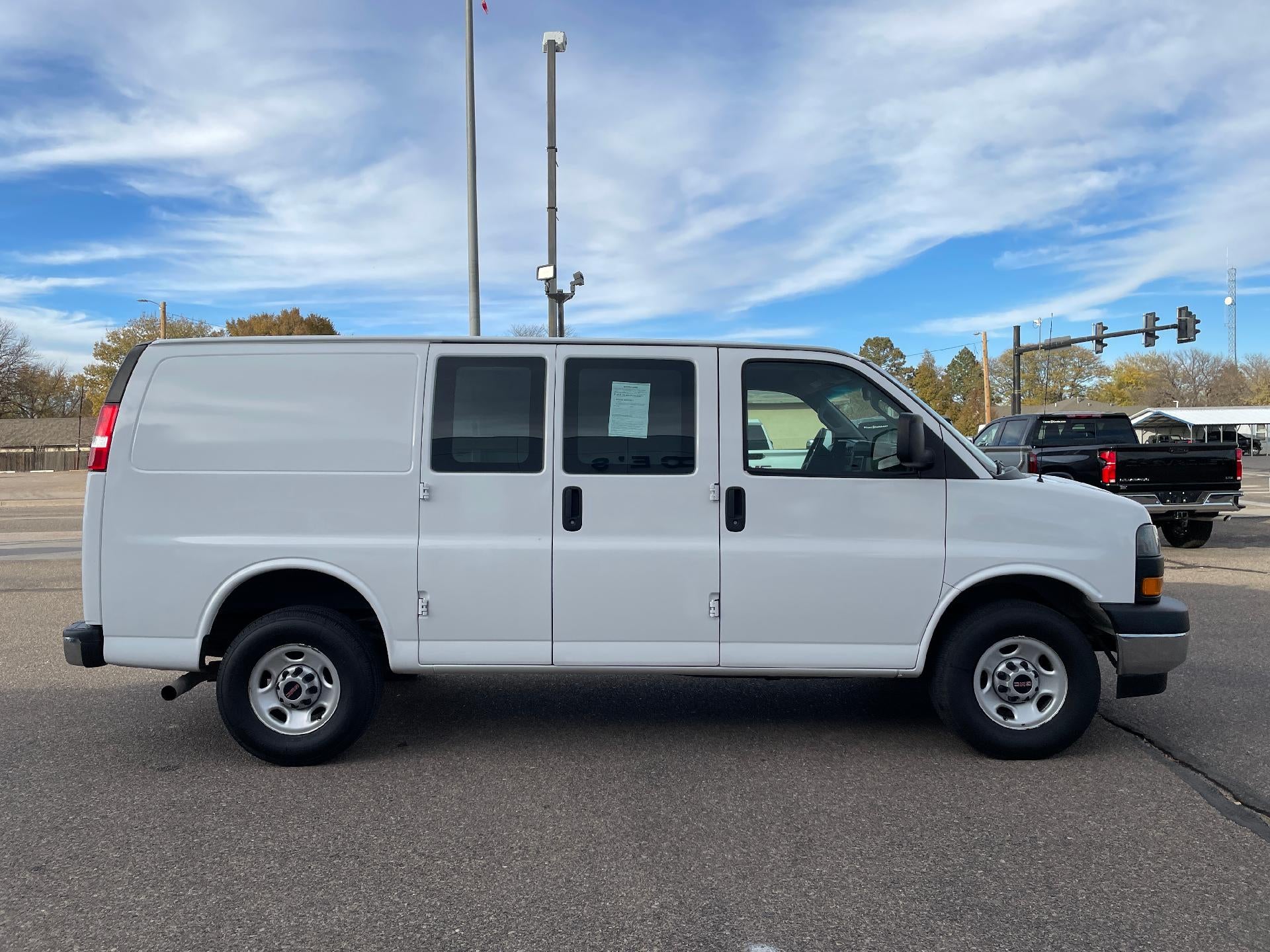 2021 GMC Savana Cargo 2500 2500 Regular Wheelbase Rear-Wheel Drive