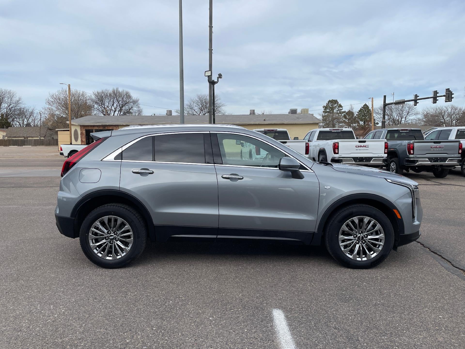 2024 Cadillac XT4 AWD 4dr Premium Luxury