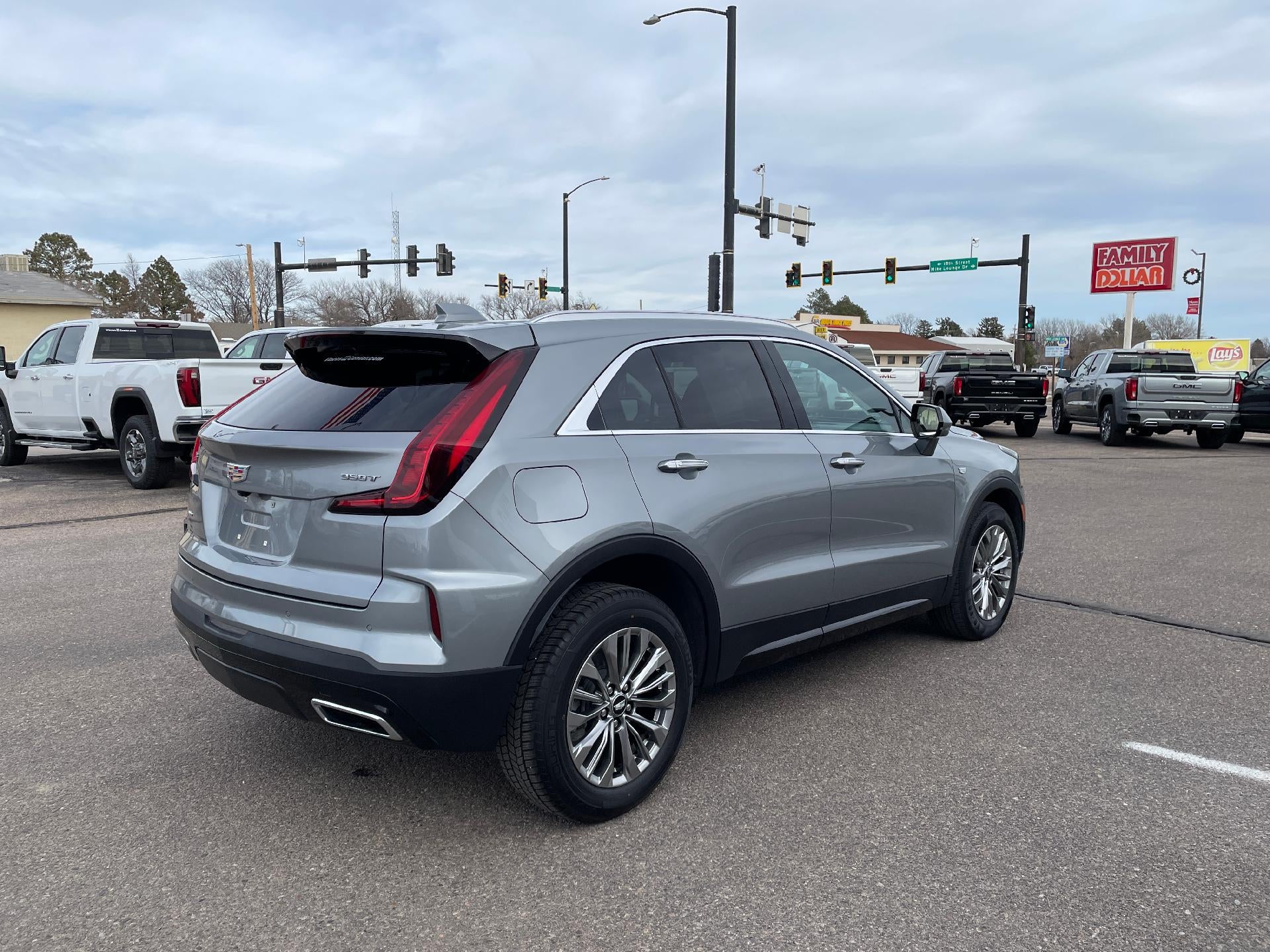 2024 Cadillac XT4 AWD 4dr Premium Luxury