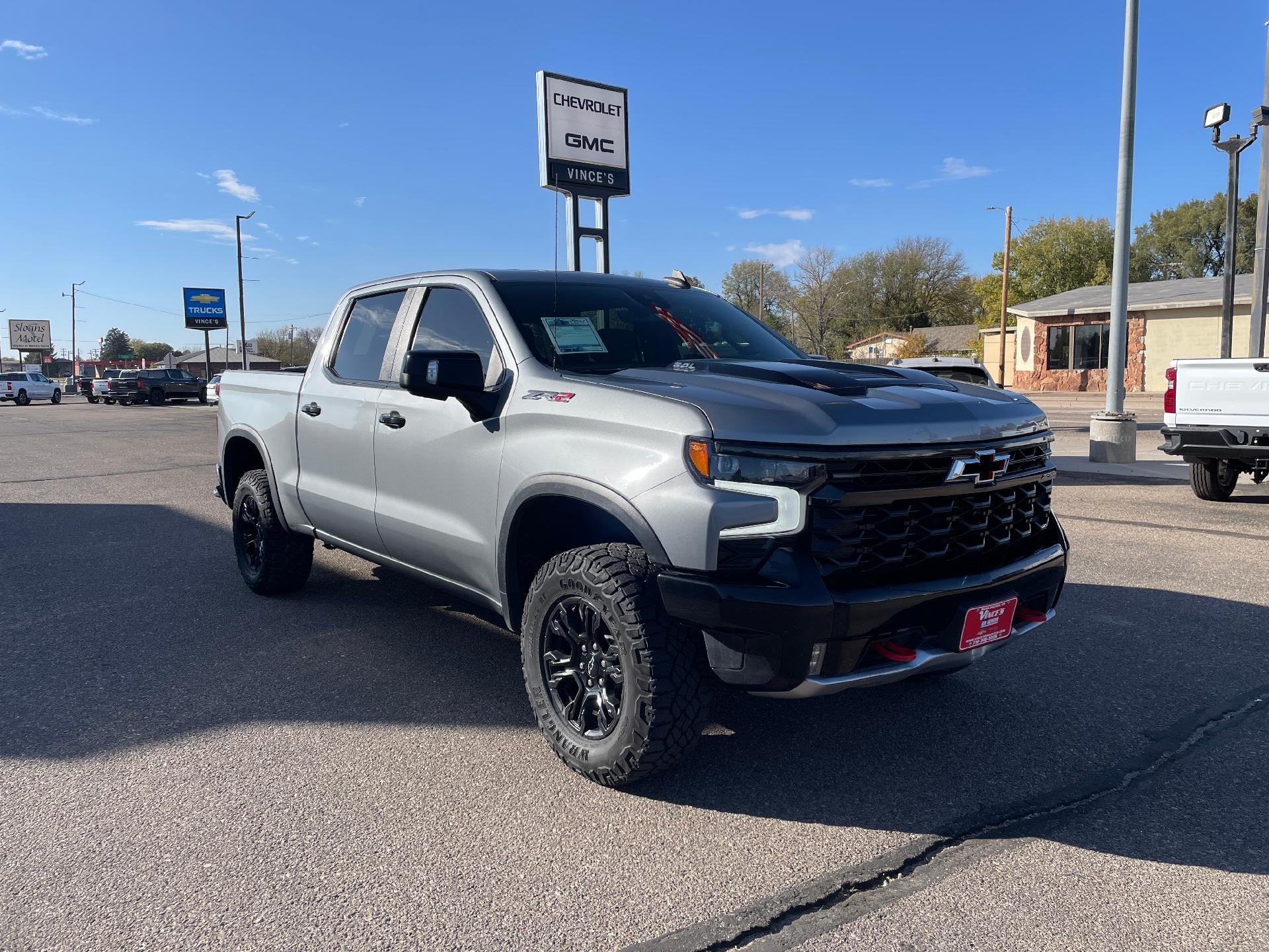 2023 Chevrolet Silverado 1500 Crew Cab Short Box 4-Wheel Drive ZR2