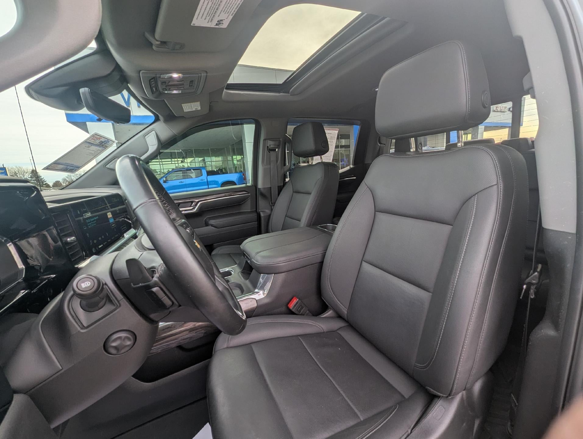 2025 Chevrolet Silverado 1500 Crew Cab Short Box 4-Wheel Drive LTZ