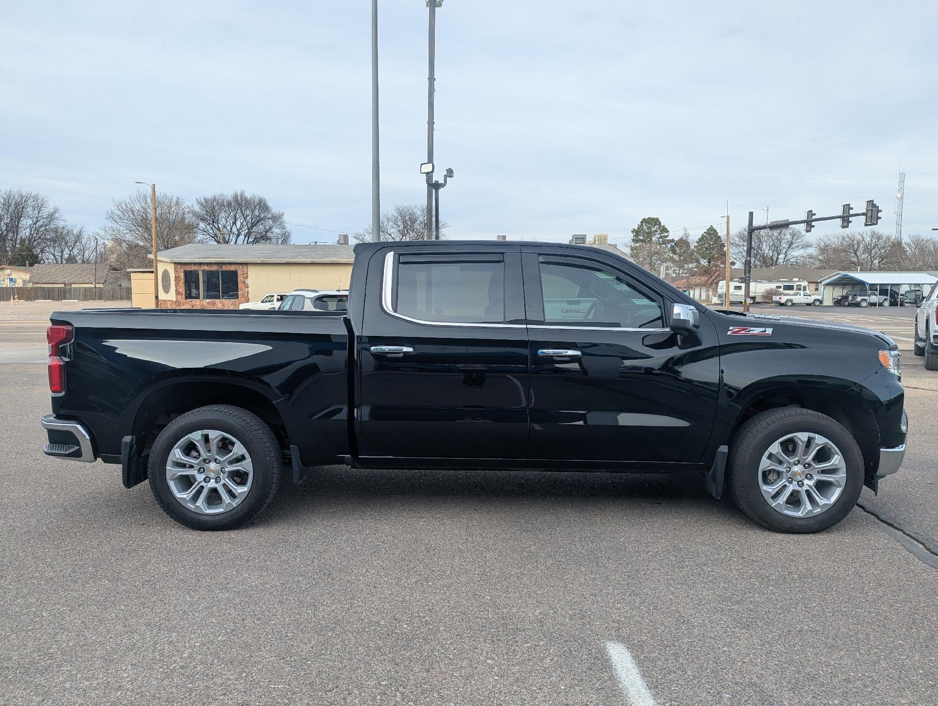 2025 Chevrolet Silverado 1500 Crew Cab Short Box 4-Wheel Drive LTZ