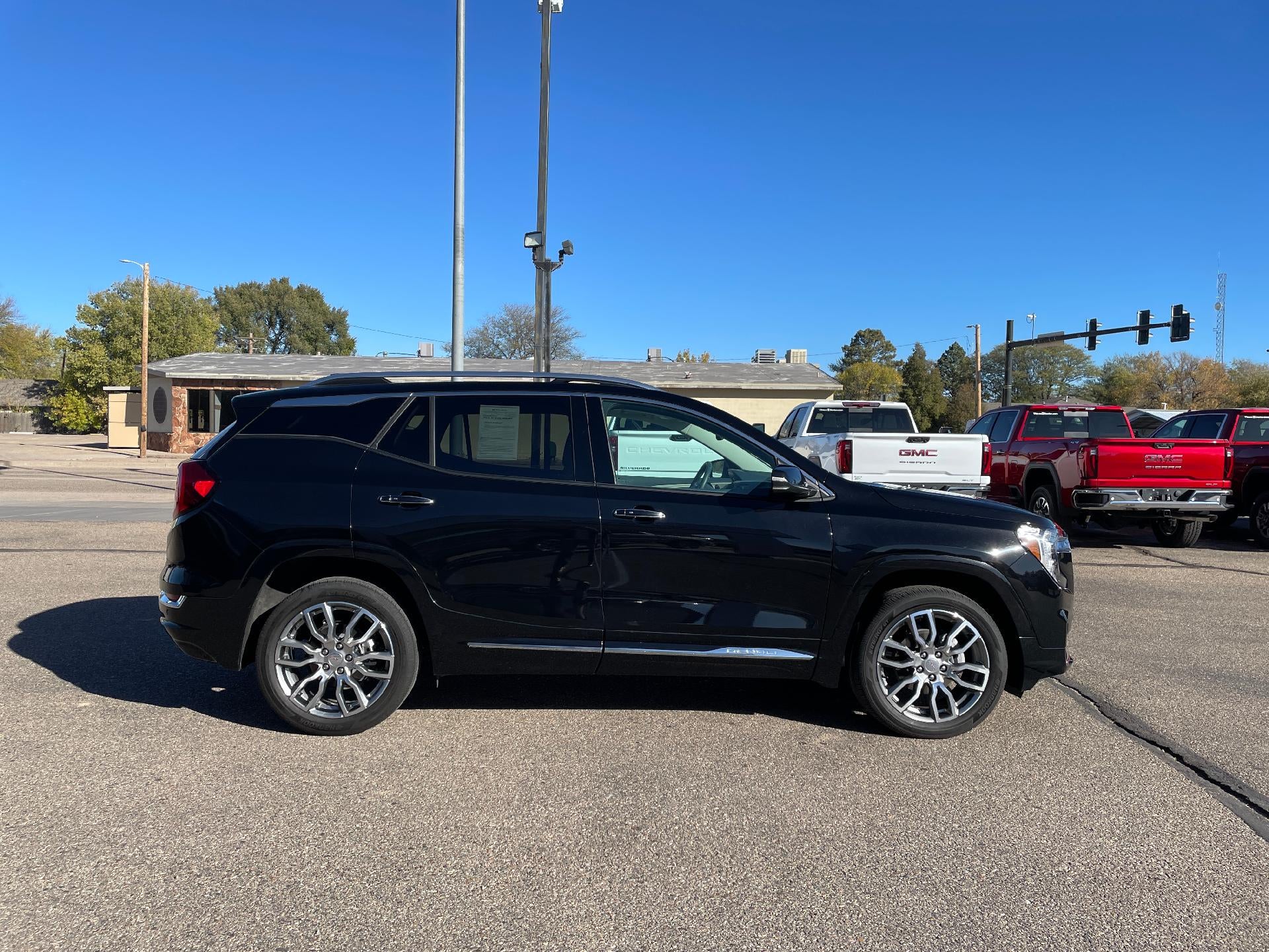 2023 GMC Terrain AWD 4dr Denali