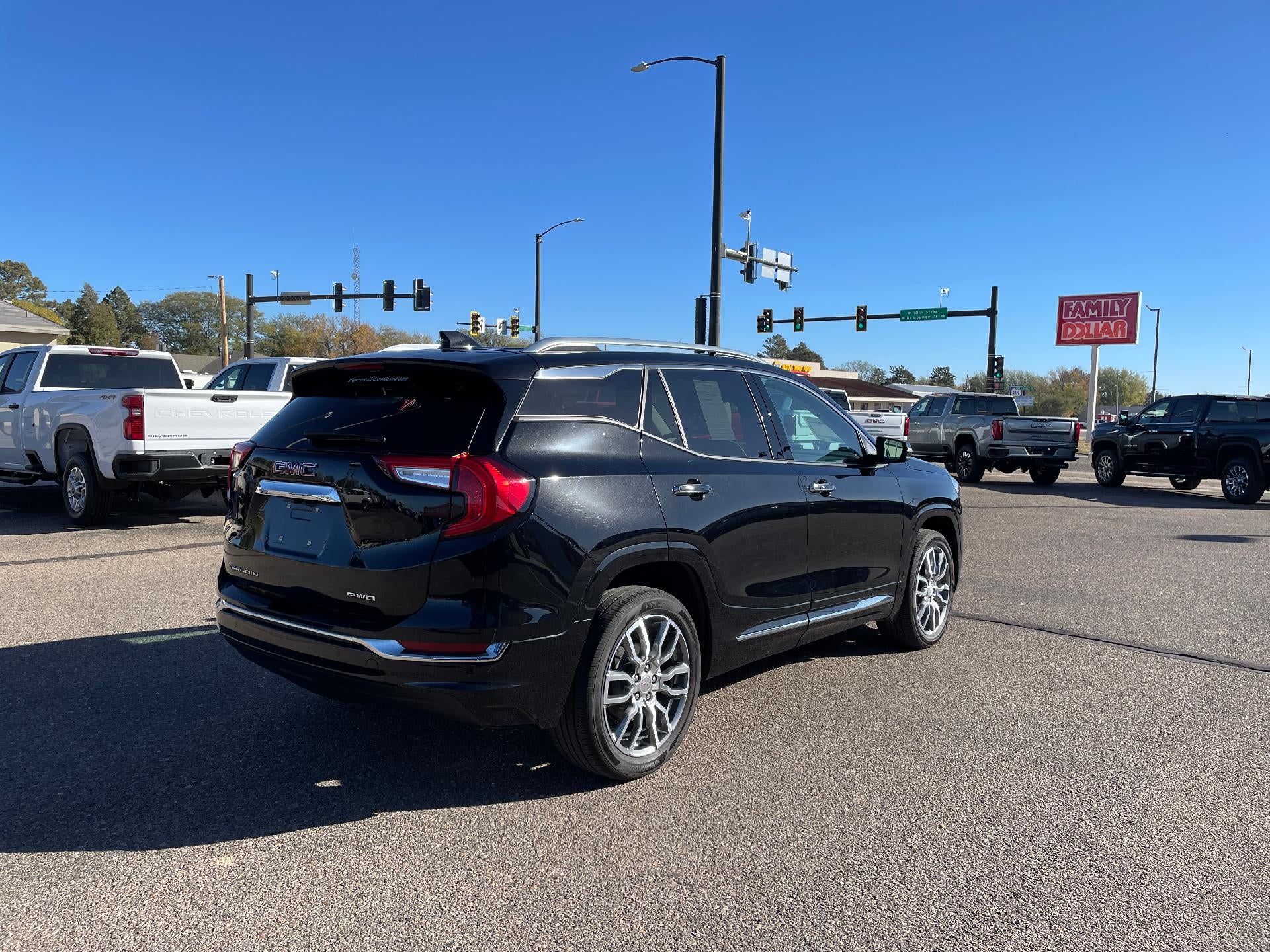 2023 GMC Terrain AWD 4dr Denali