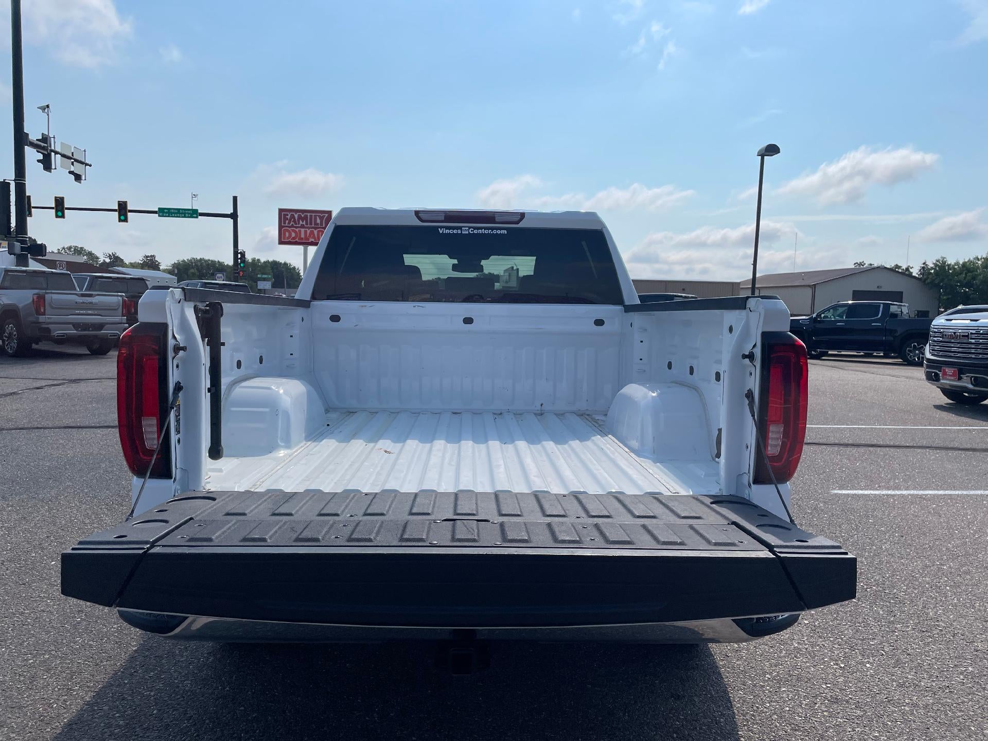 2025 GMC Sierra 1500 Crew Cab Short Box 4-Wheel Drive SLT