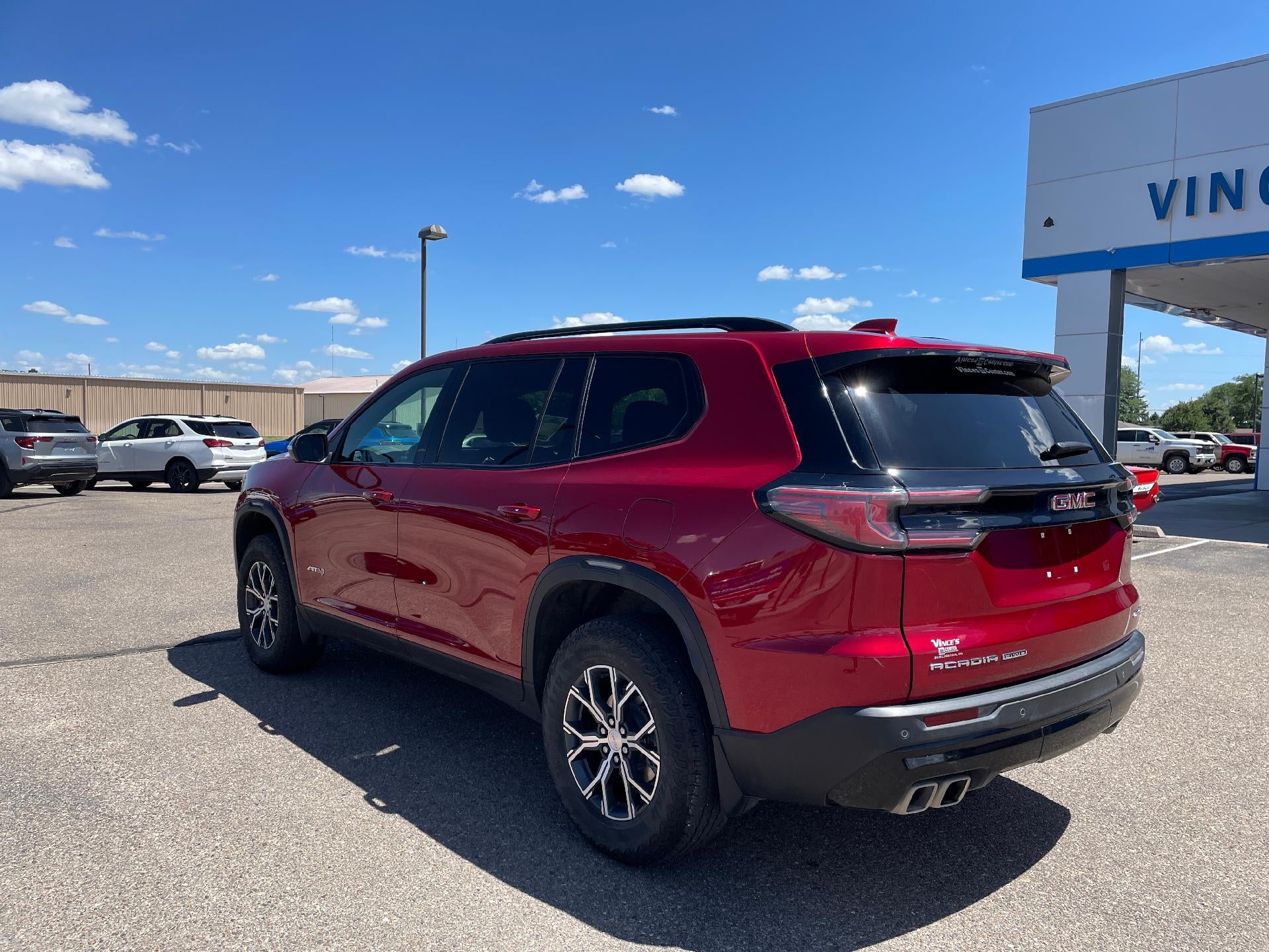 2024 GMC Acadia AT4