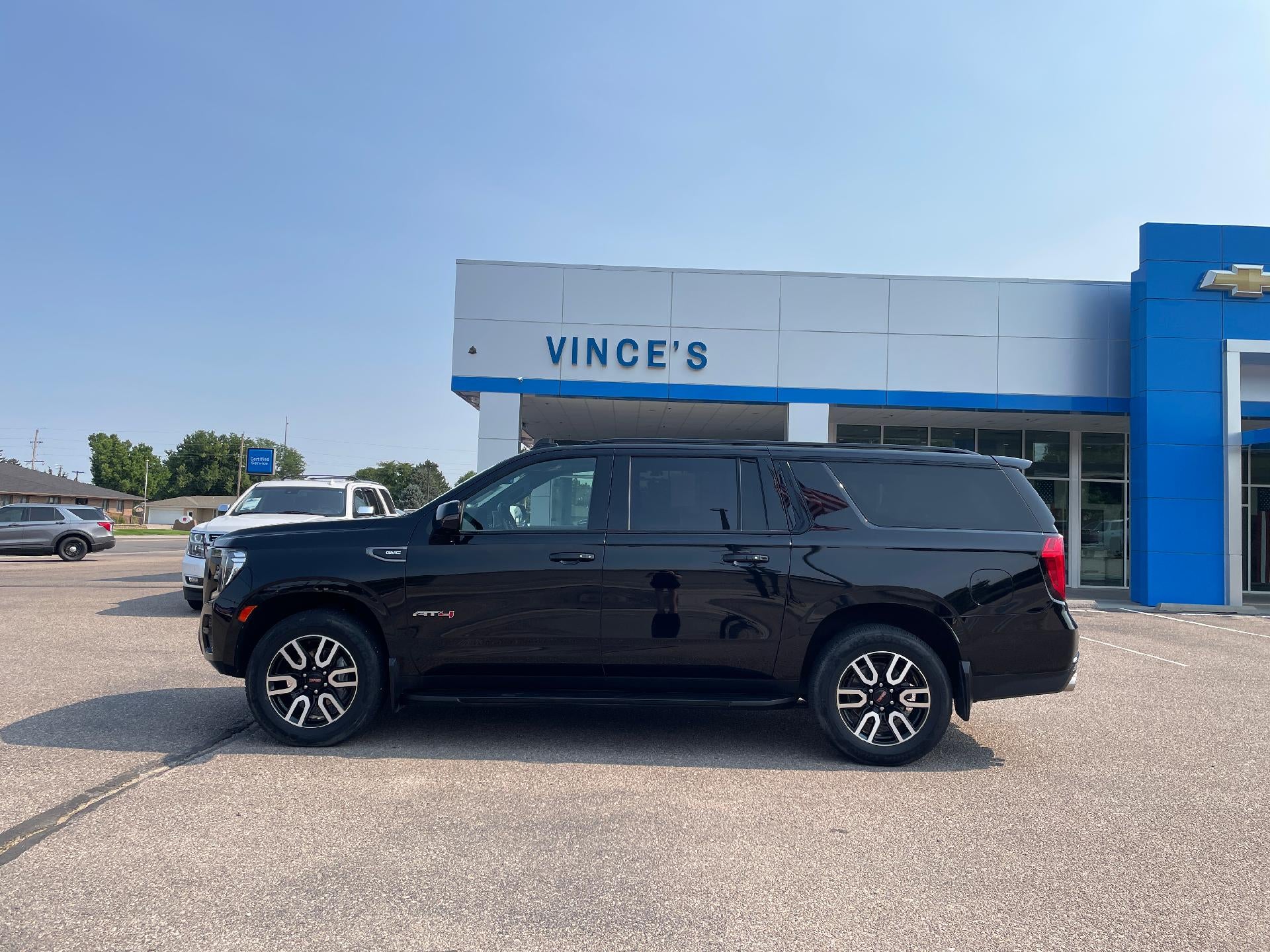 2022 GMC Yukon XL AT4