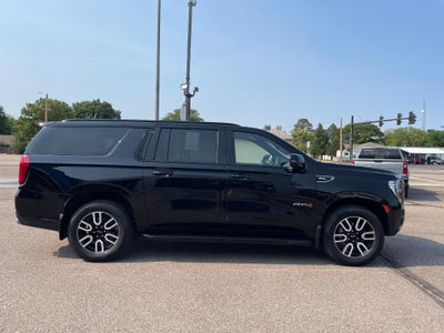 2022 GMC Yukon XL AT4