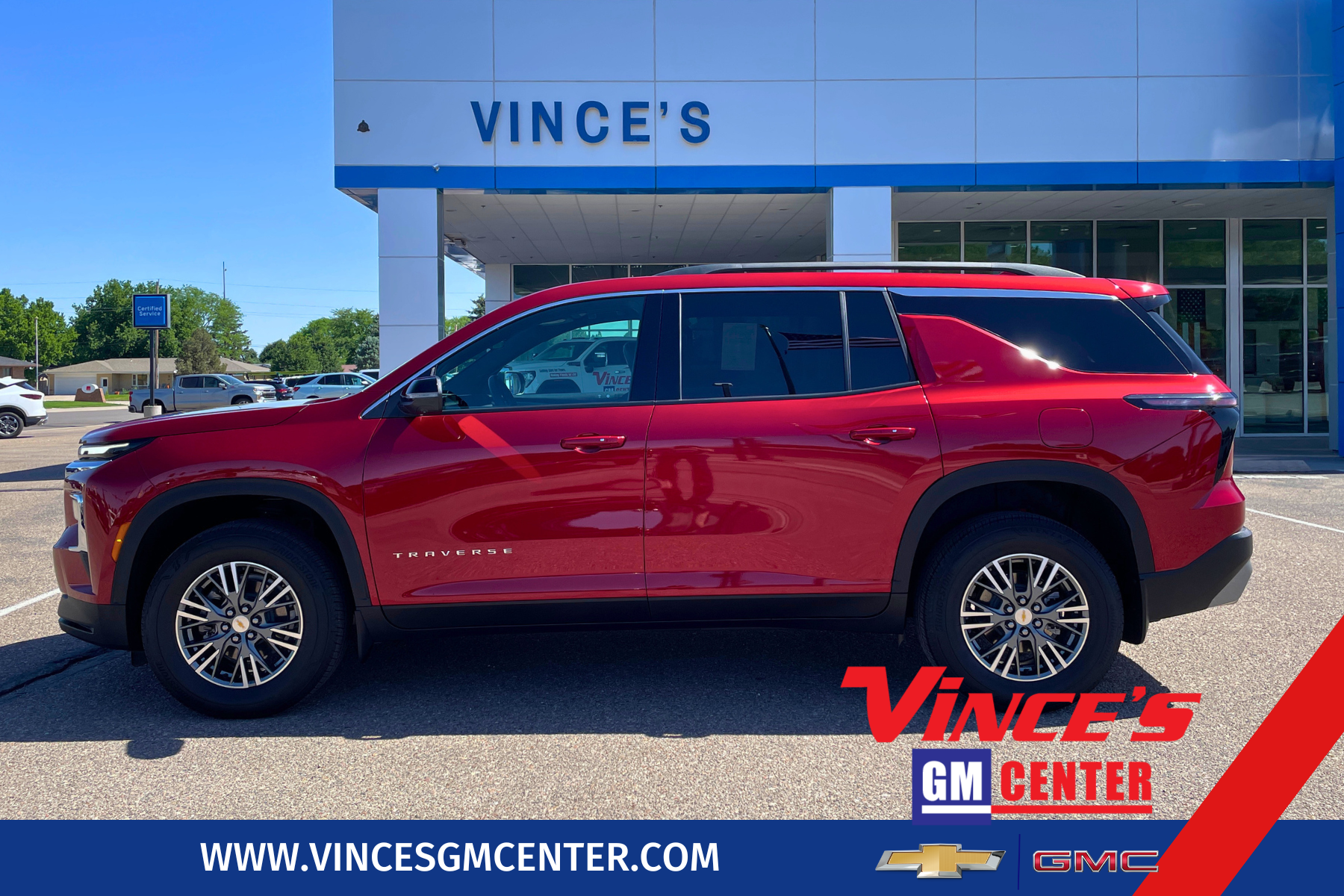 2024 Chevrolet Traverse LT