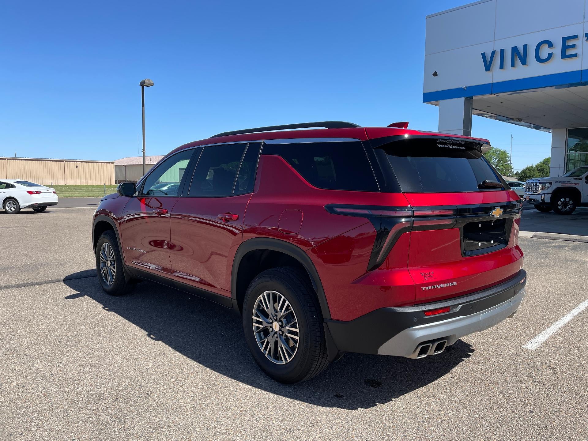 2024 Chevrolet Traverse LT
