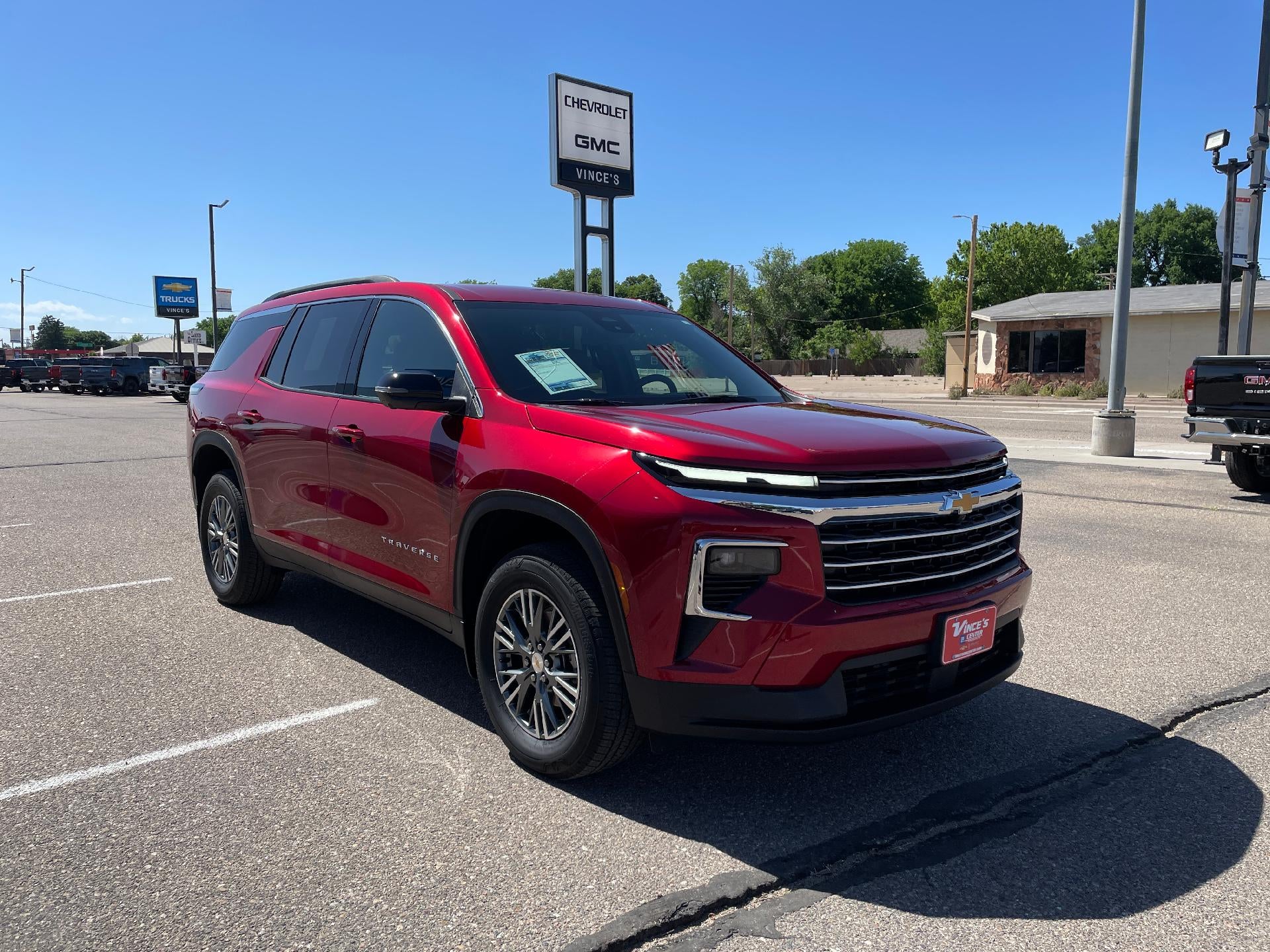 2024 Chevrolet Traverse LT