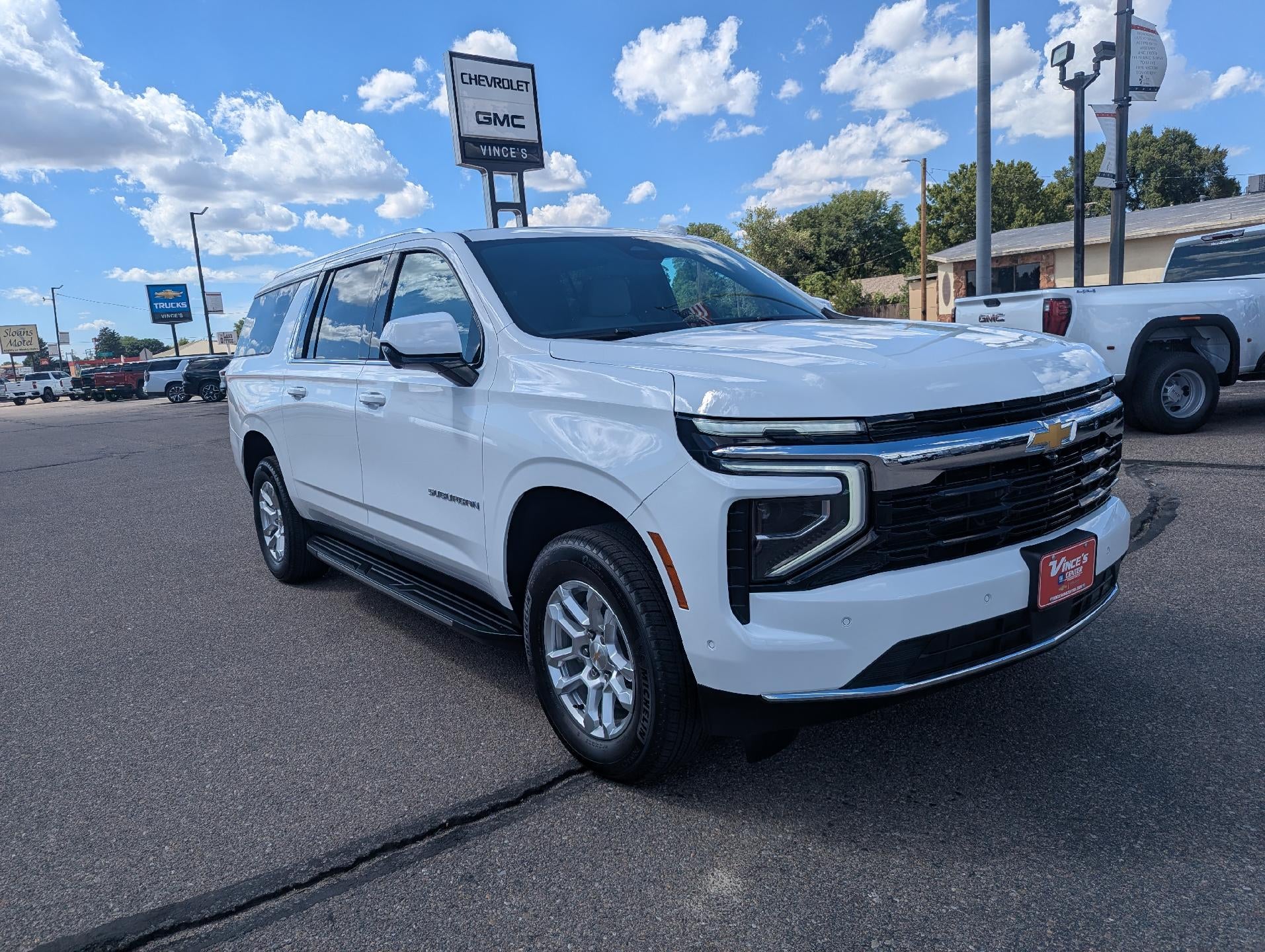 2026 Chevrolet Suburban LS