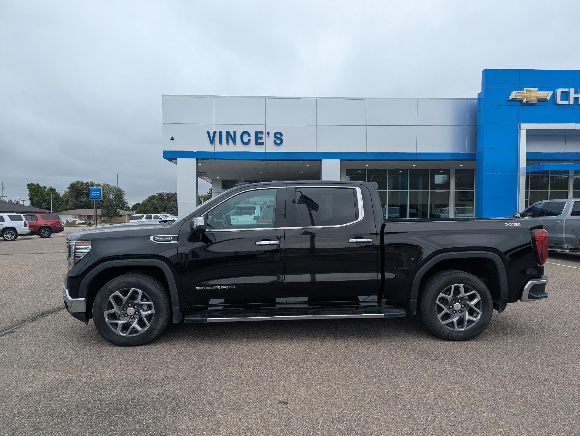 2023 GMC Sierra 1500 SLT