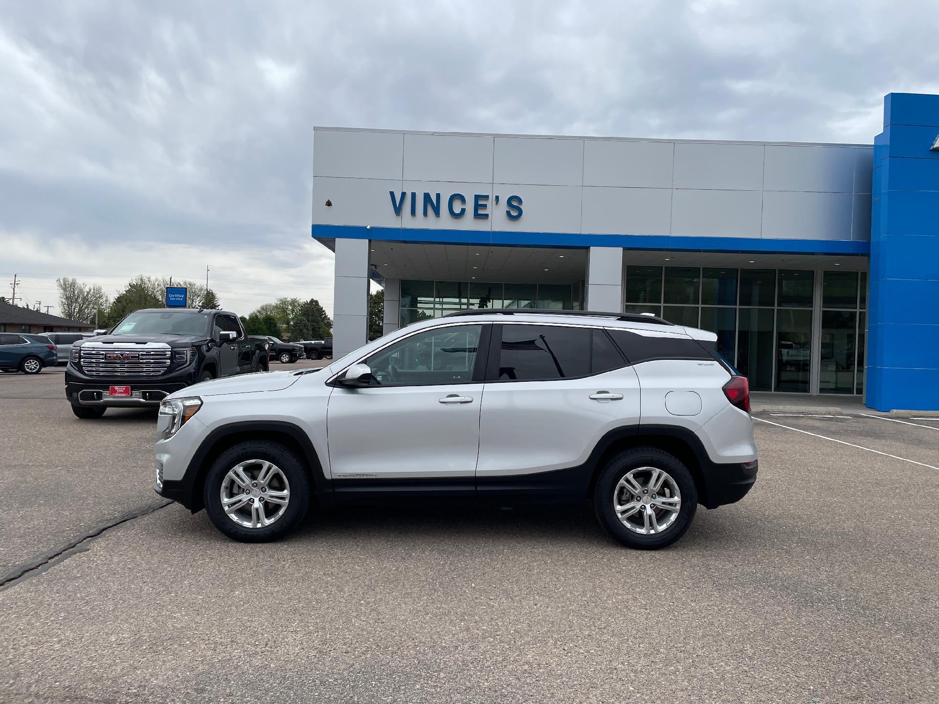 2022 GMC Terrain SLE