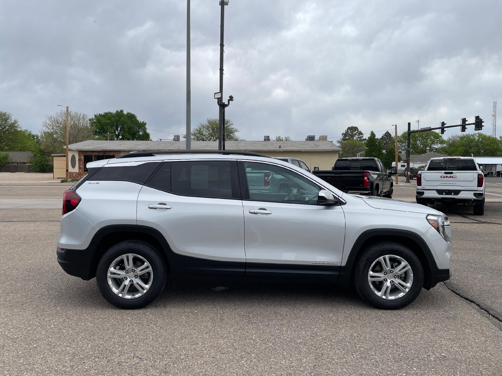 2022 GMC Terrain SLE