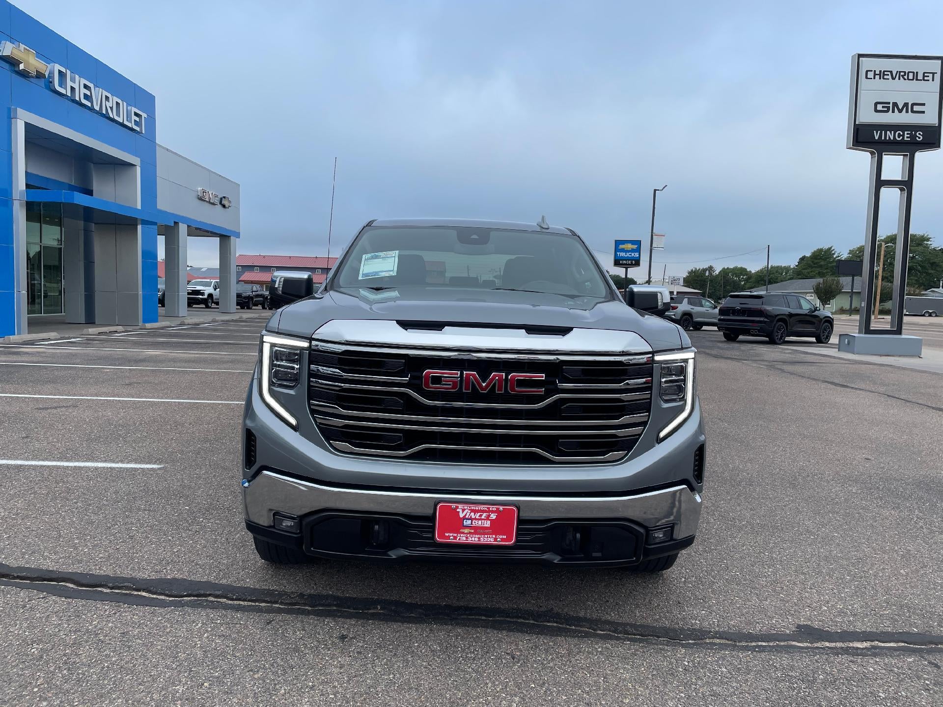 2024 GMC Sierra 1500 SLT
